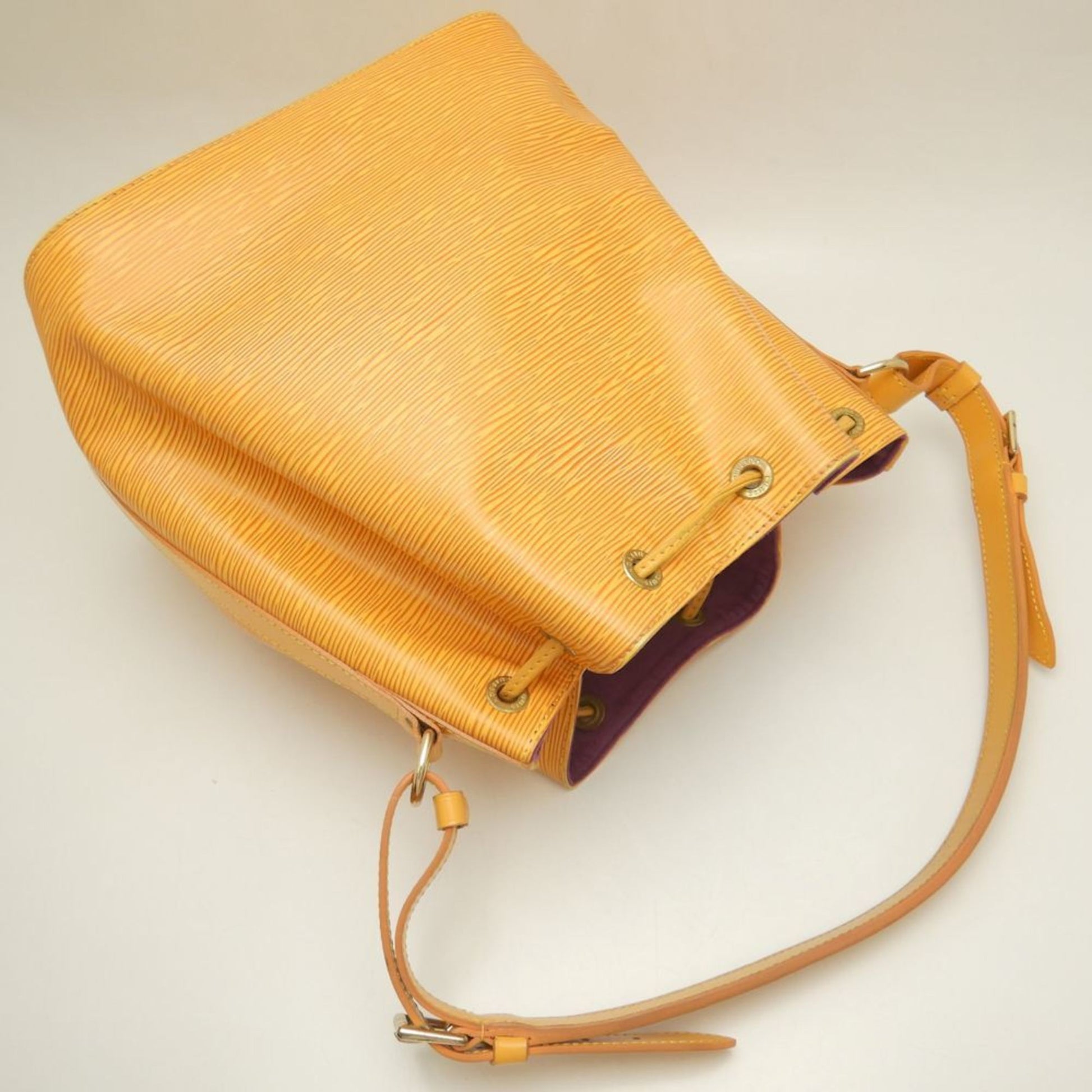 Louis Vuitton Petit Noé, Yellow, Leather, shoulder