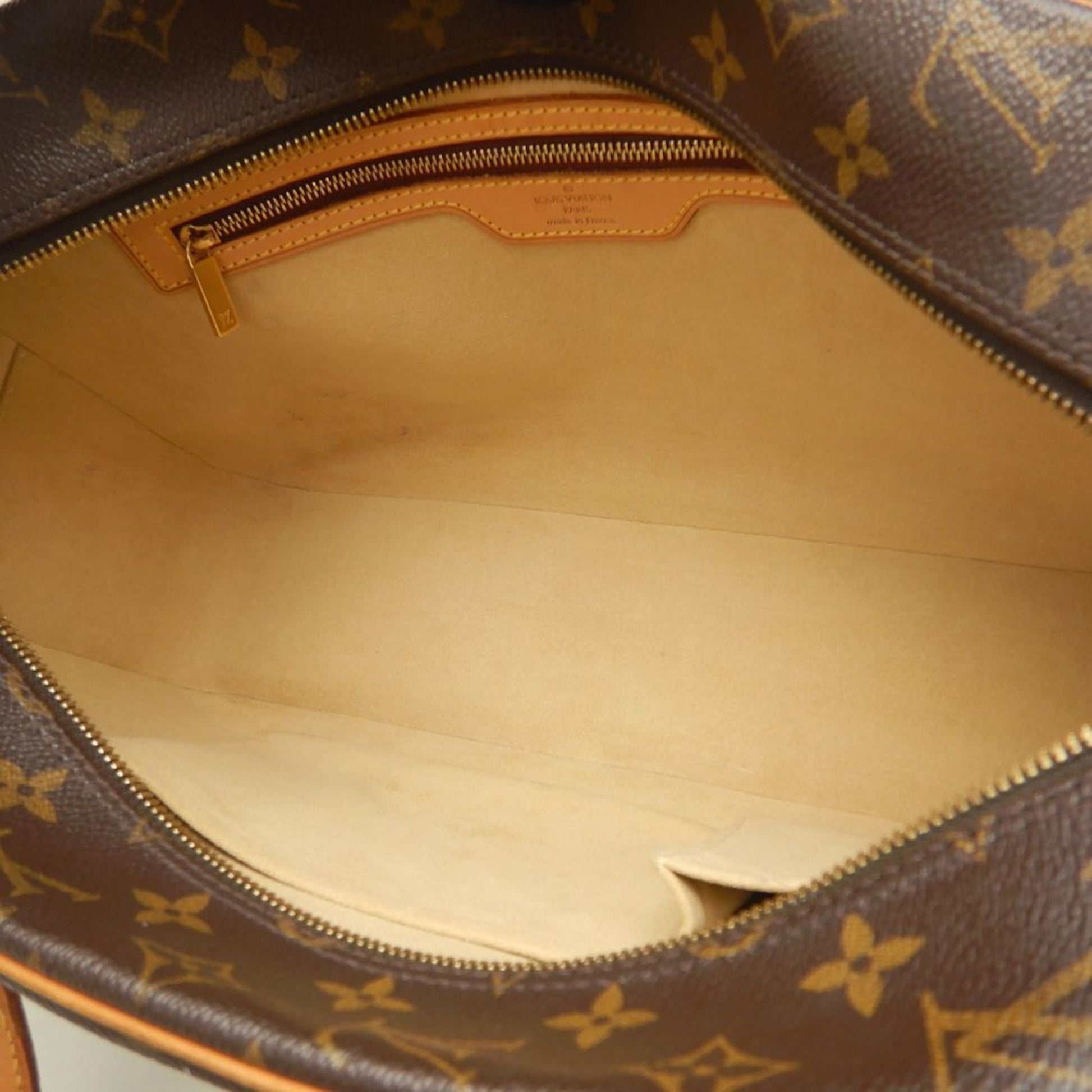 Louis Vuitton Cité, Brown, Canvas, shoulder