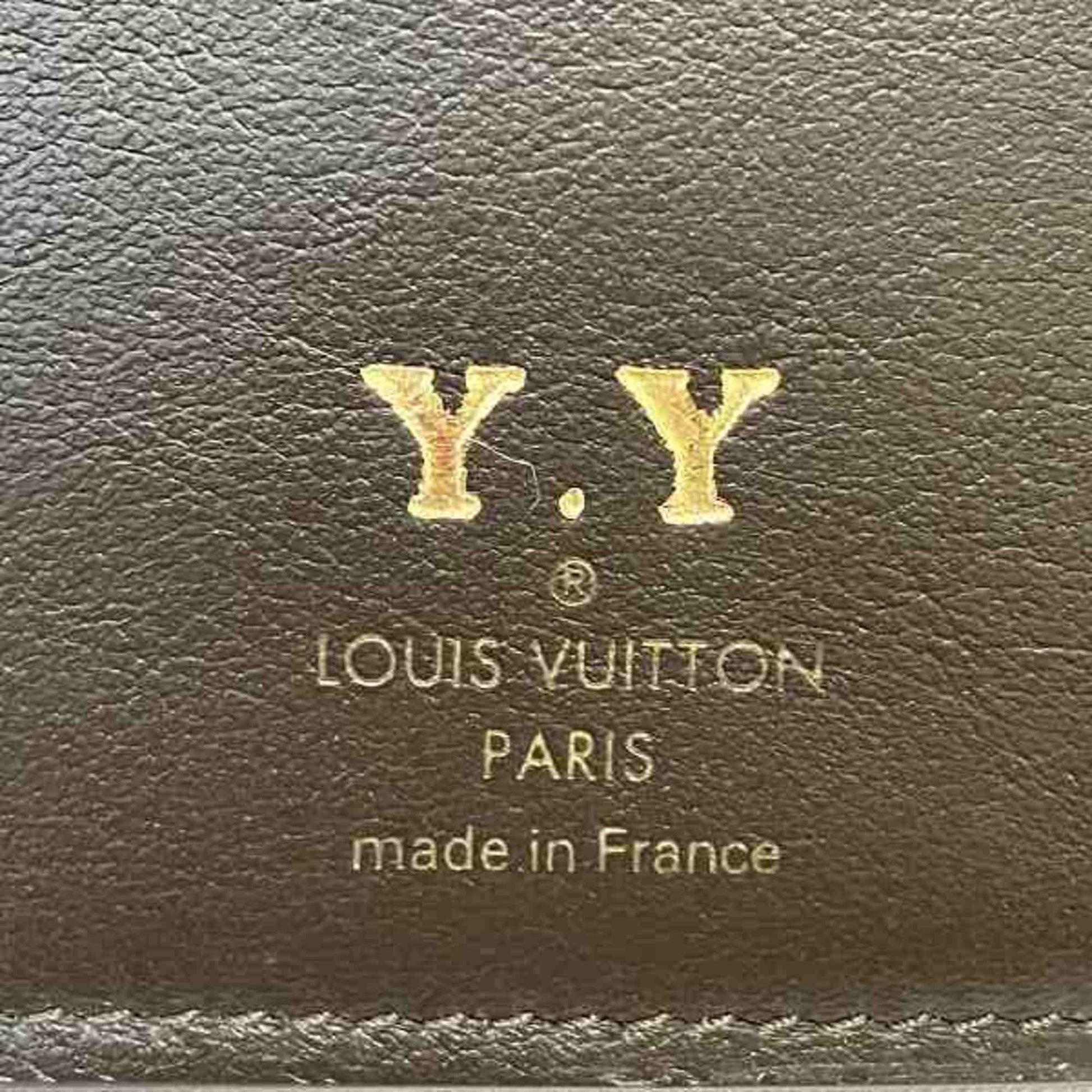 Louis Vuitton Capucines, Beige, Leather, wallet