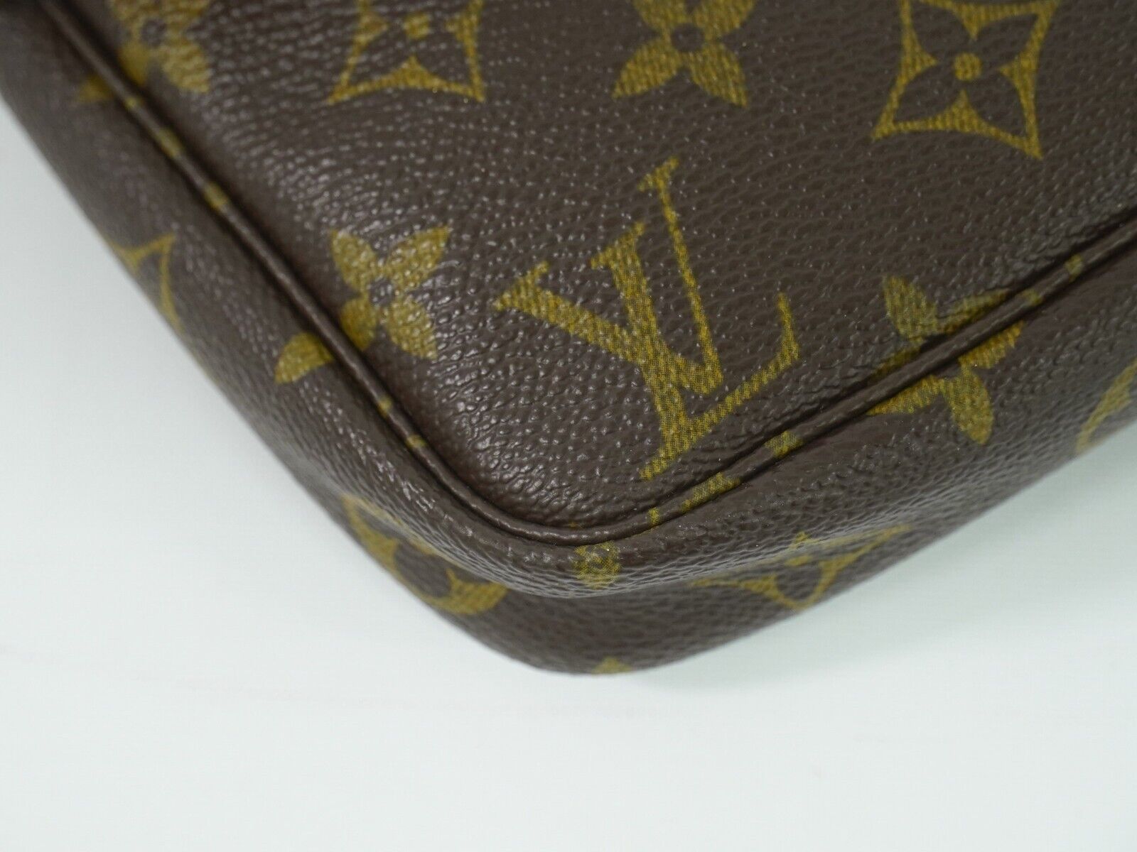 Louis Vuitton Pochette accessoires, Brown, Canvas, clutch