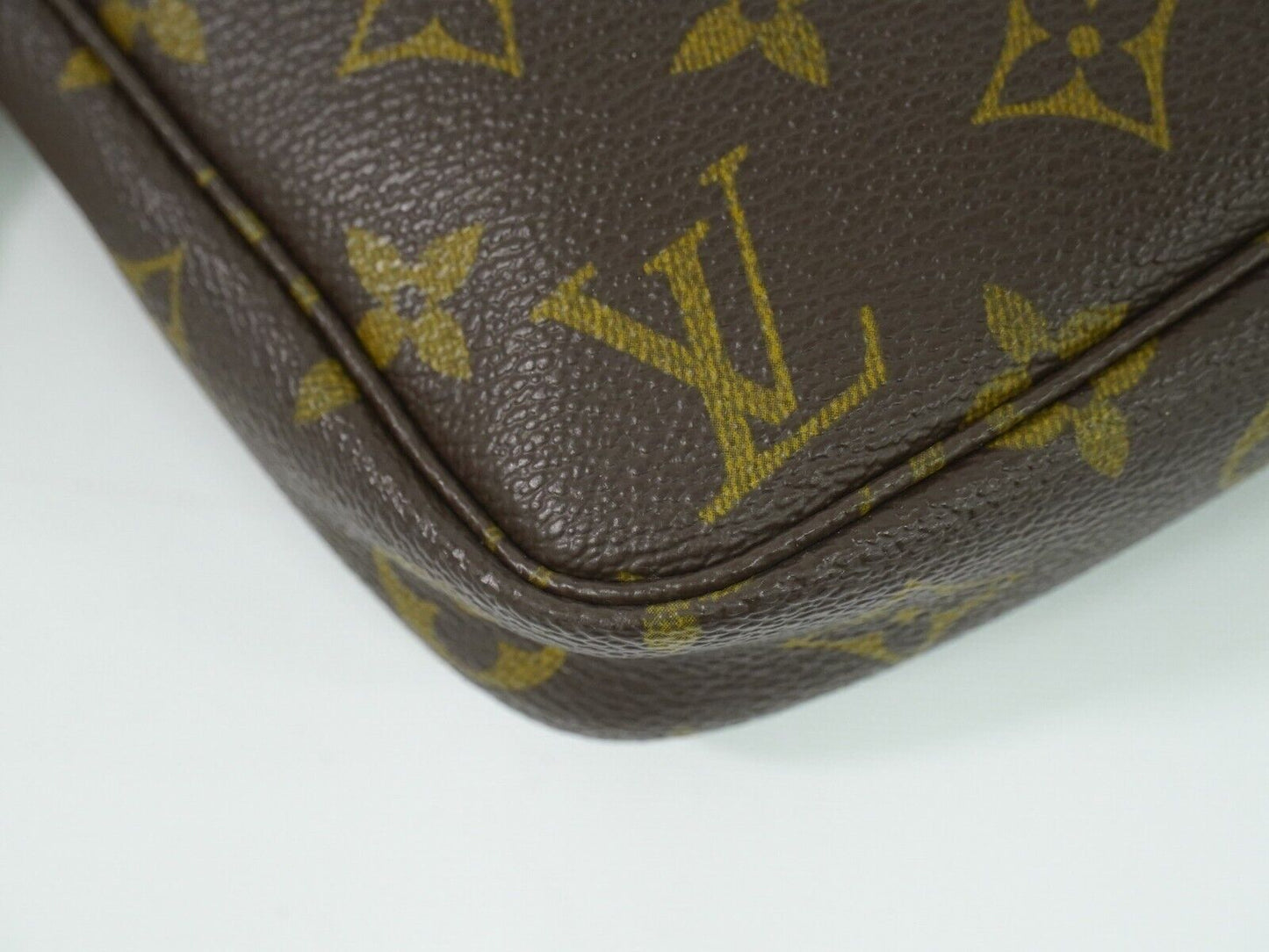 Louis Vuitton Pochette accessoires, Brown, Canvas, clutch