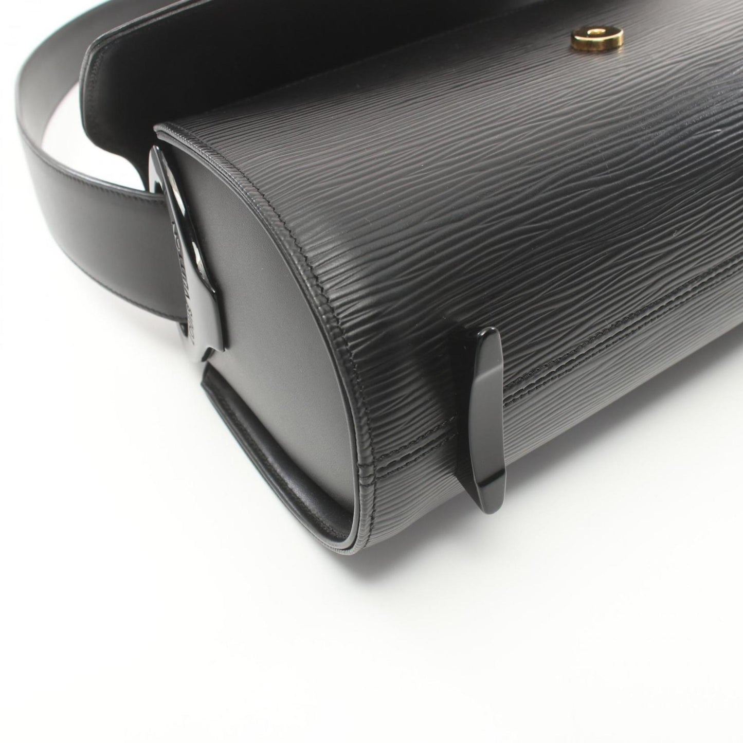 Louis Vuitton Nocturne, Black, Leather, shoulder