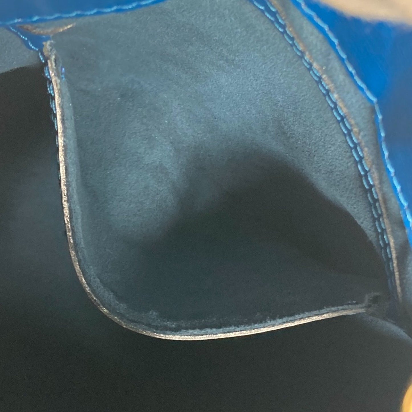 Louis Vuitton Cluny, Blue, Leather, shoulder