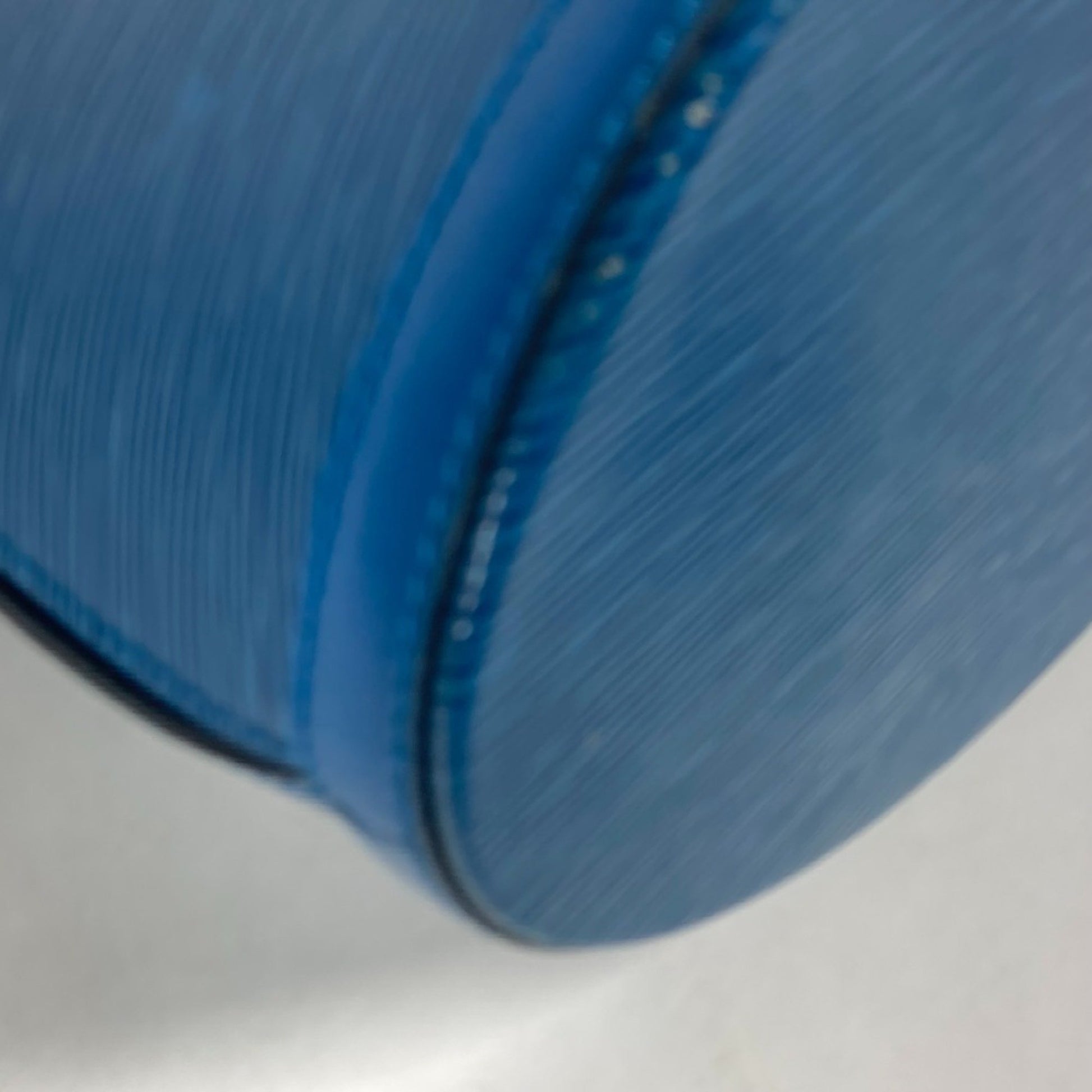 Louis Vuitton Cluny, Blue, Leather, shoulder