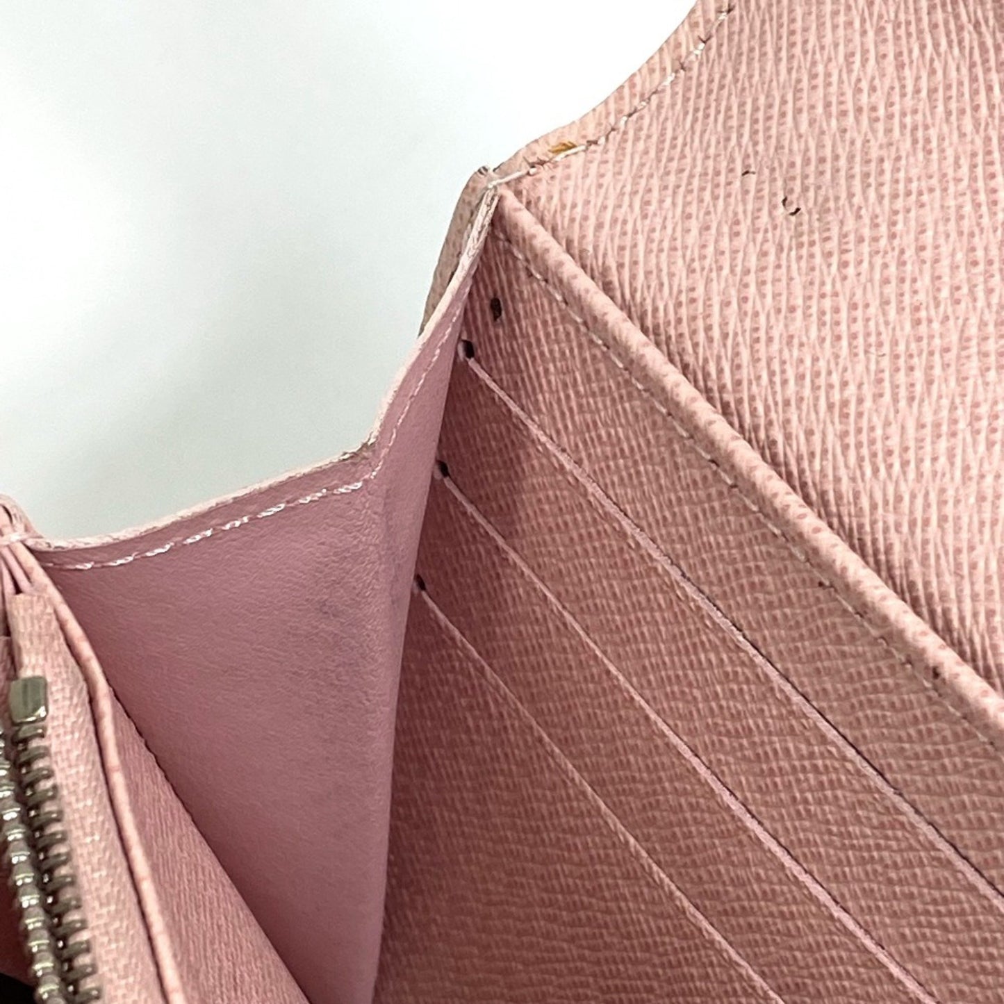 Louis Vuitton Twist, Pink, Leather, wallet