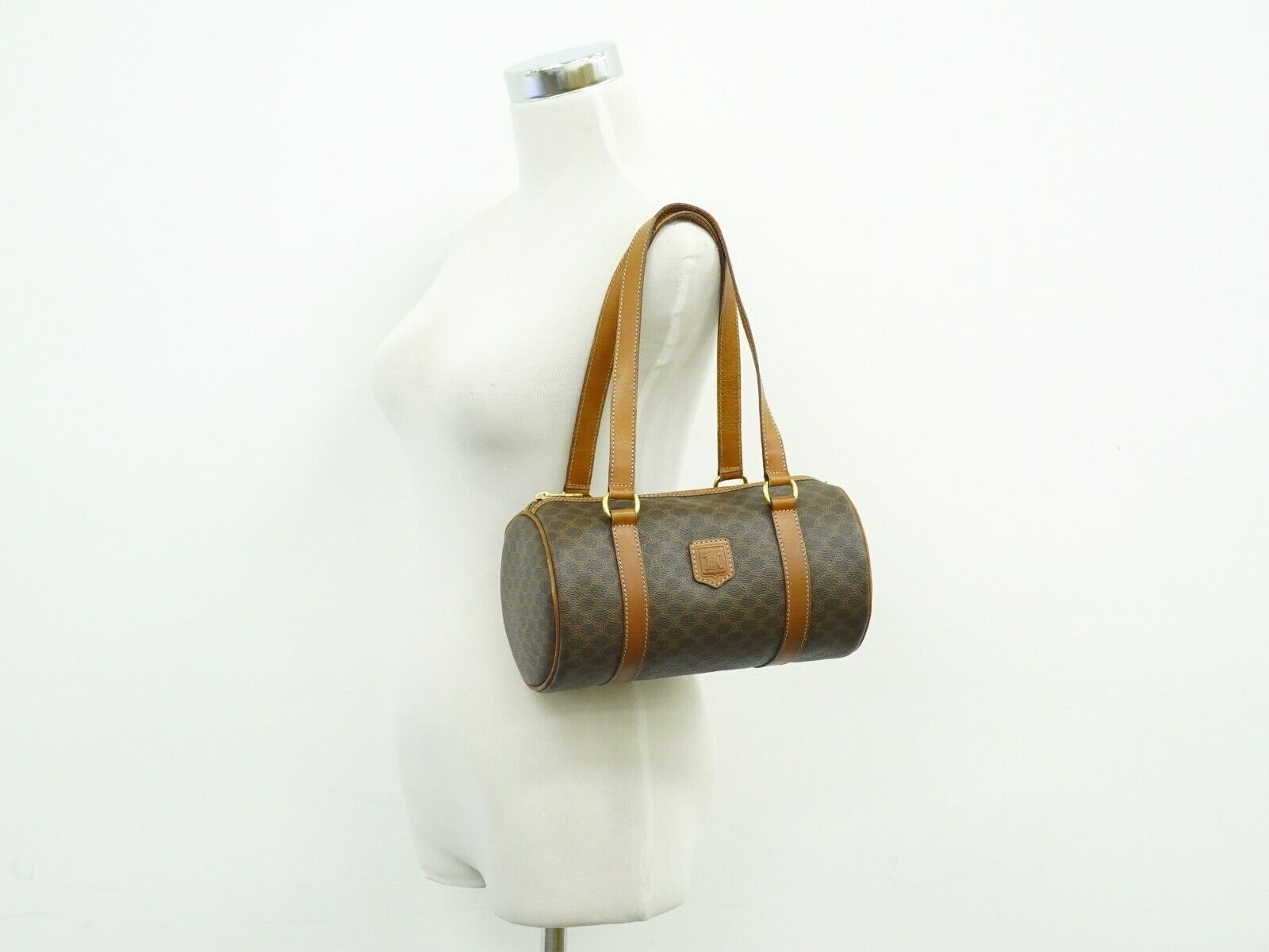 Céline Macadam, Brown, Canvas, shoulder