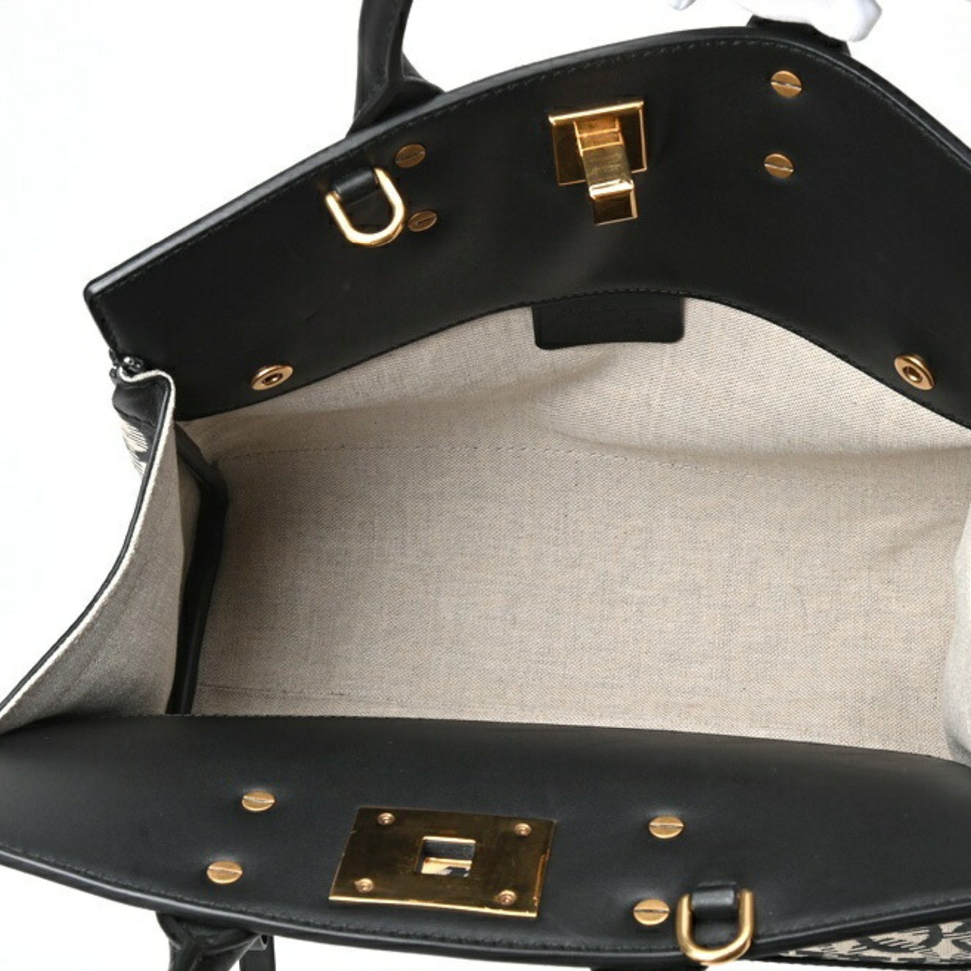 Salvatore Ferragamo Studio, Black, Leather, handbag