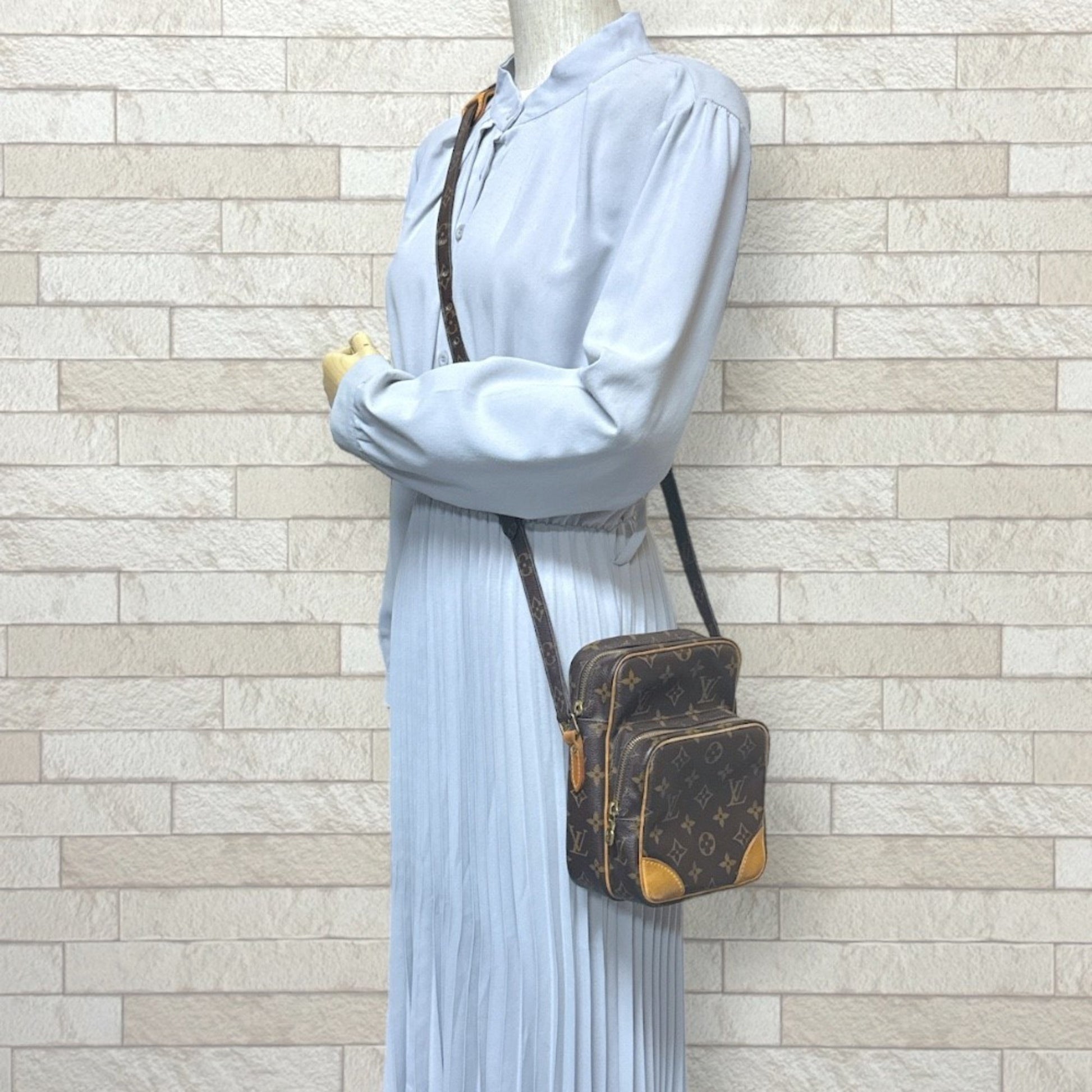 Louis Vuitton Amazon, Brown, Canvas, shoulder