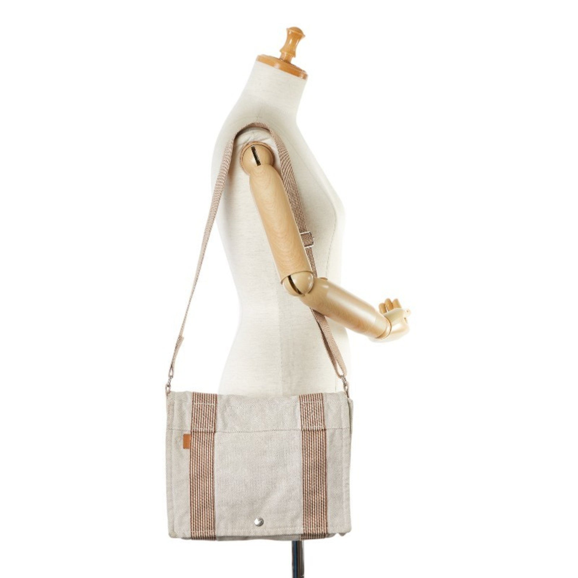 Hermès Fourre tout, Beige, Canvas, shoulder