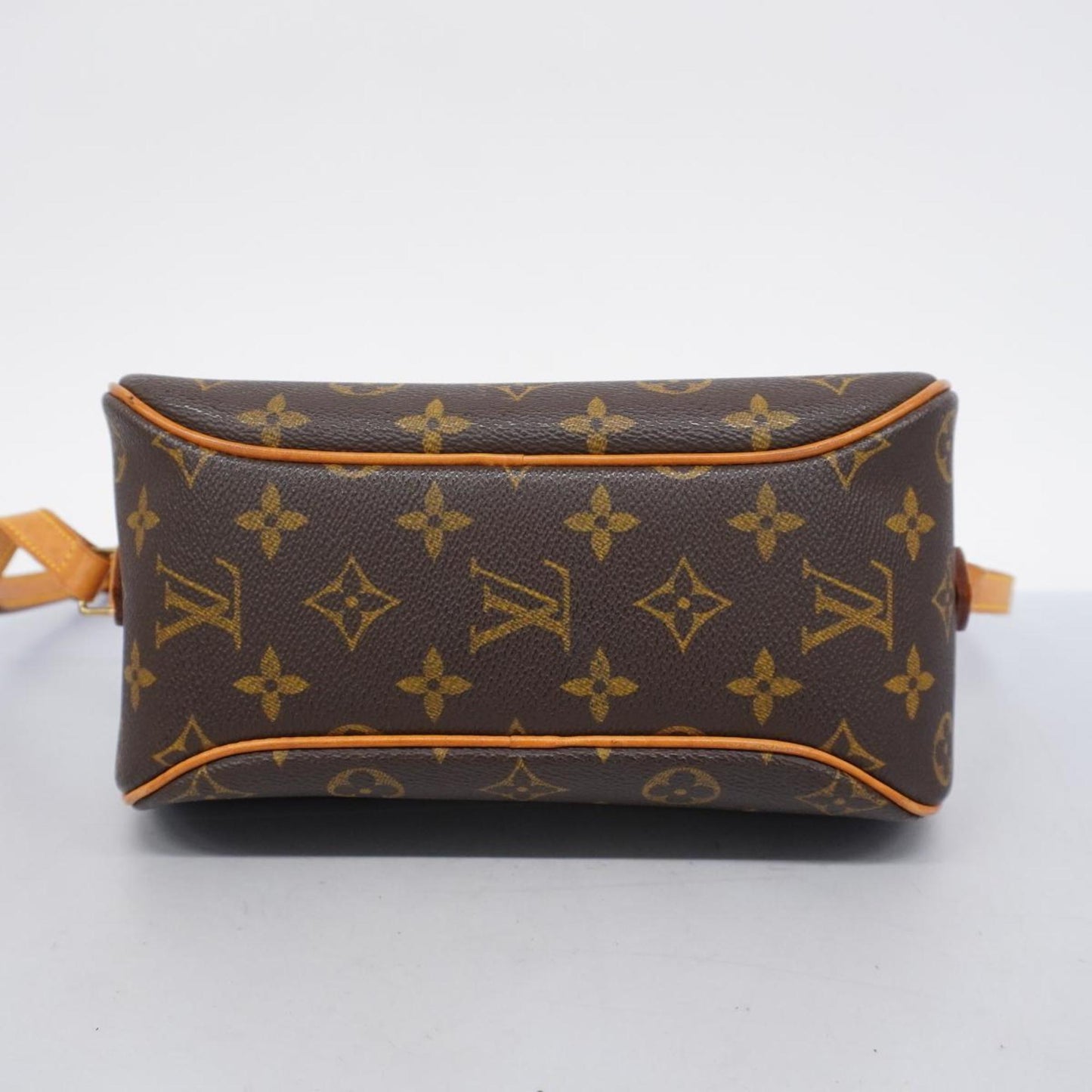 Louis Vuitton Blois, Brown, Canvas, shoulder