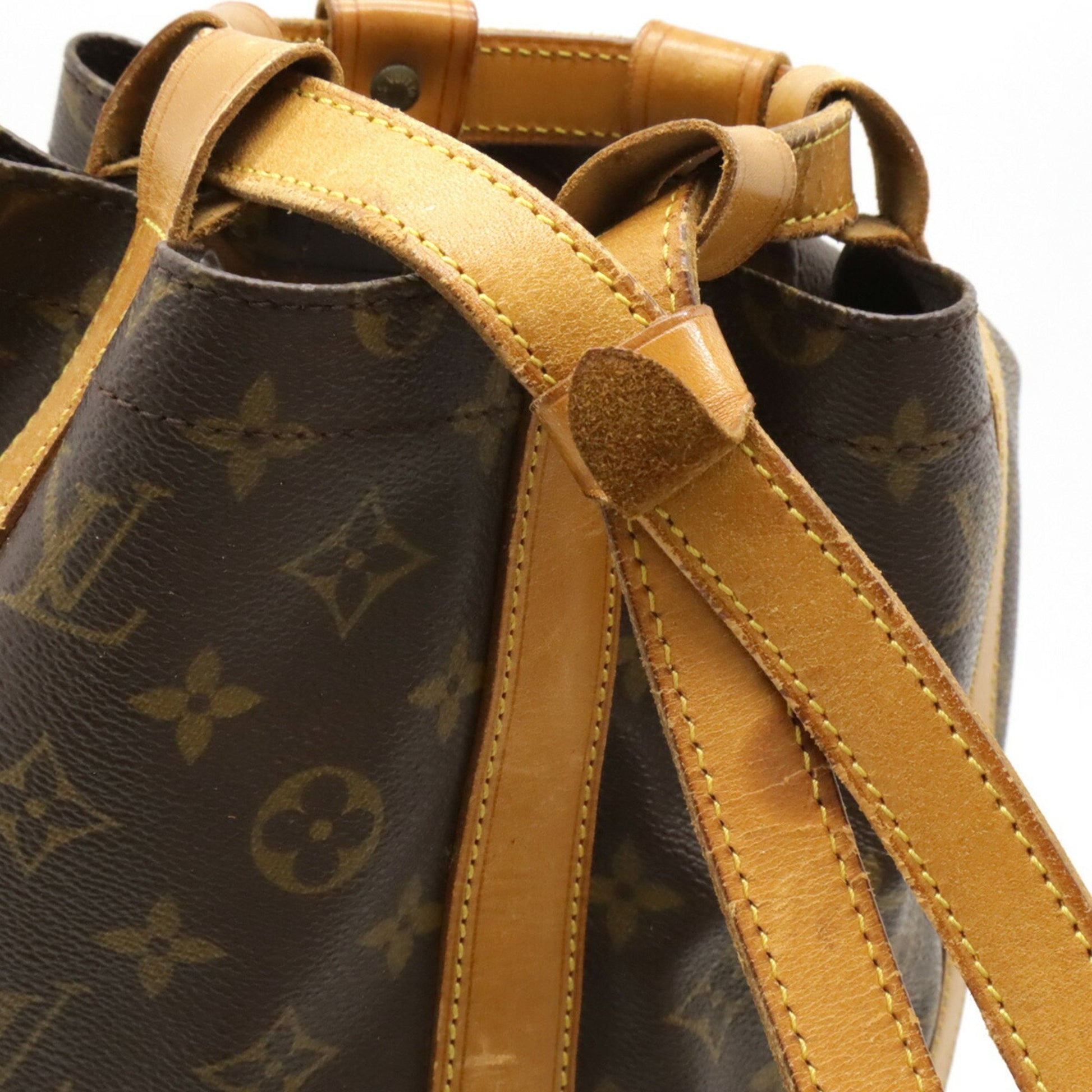 Louis Vuitton Randonnée, Brown, Canvas, shoulder