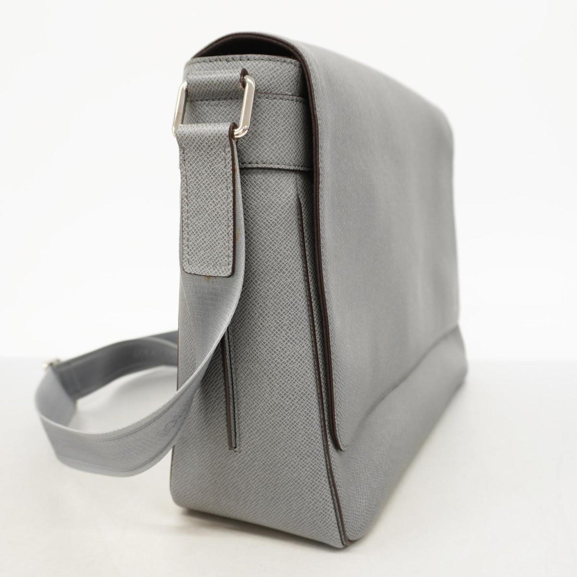 Louis Vuitton Roman, Grey, Leather, shoulder