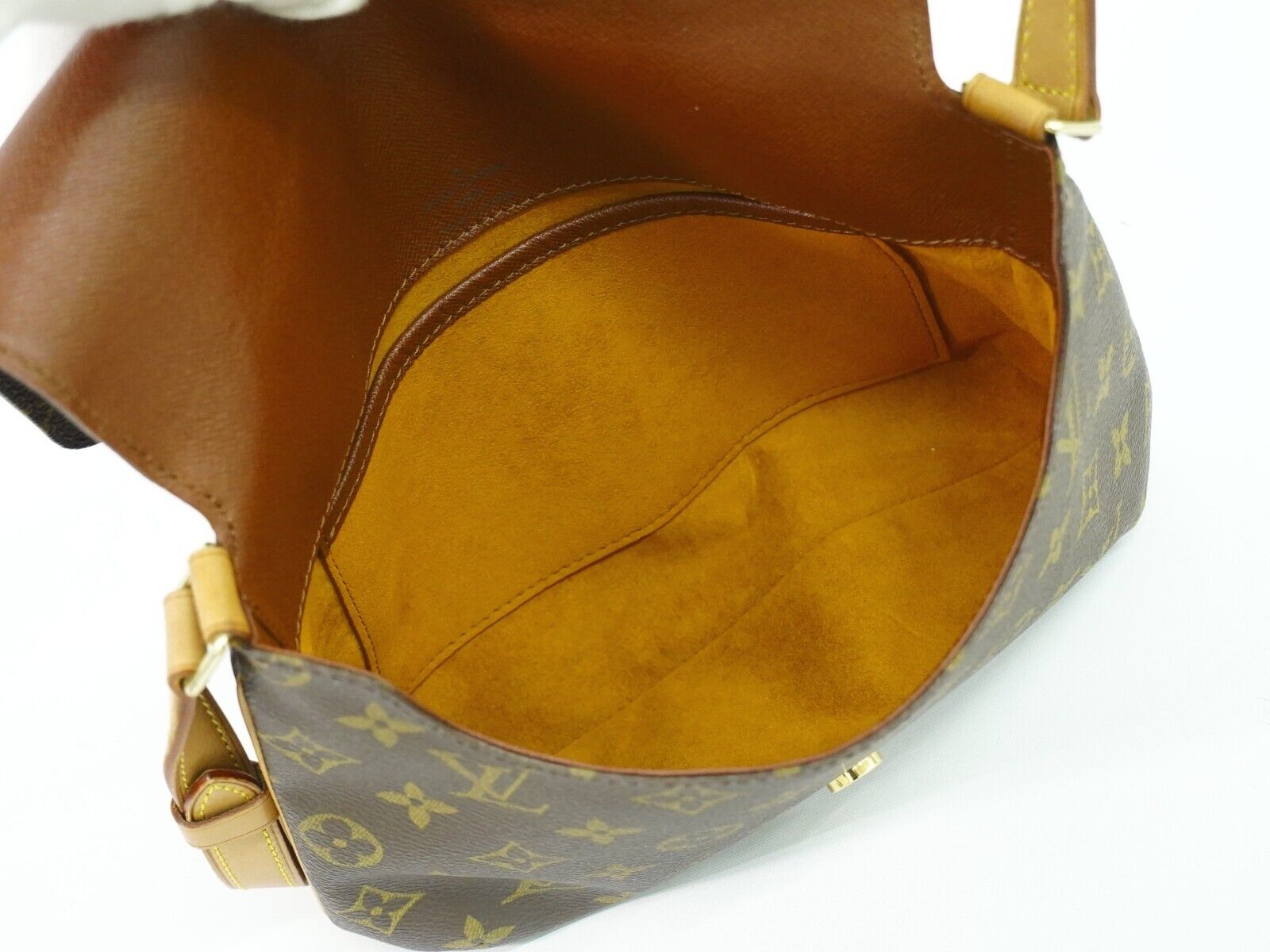 Louis Vuitton Musette Tango, Brown, Canvas, shoulder