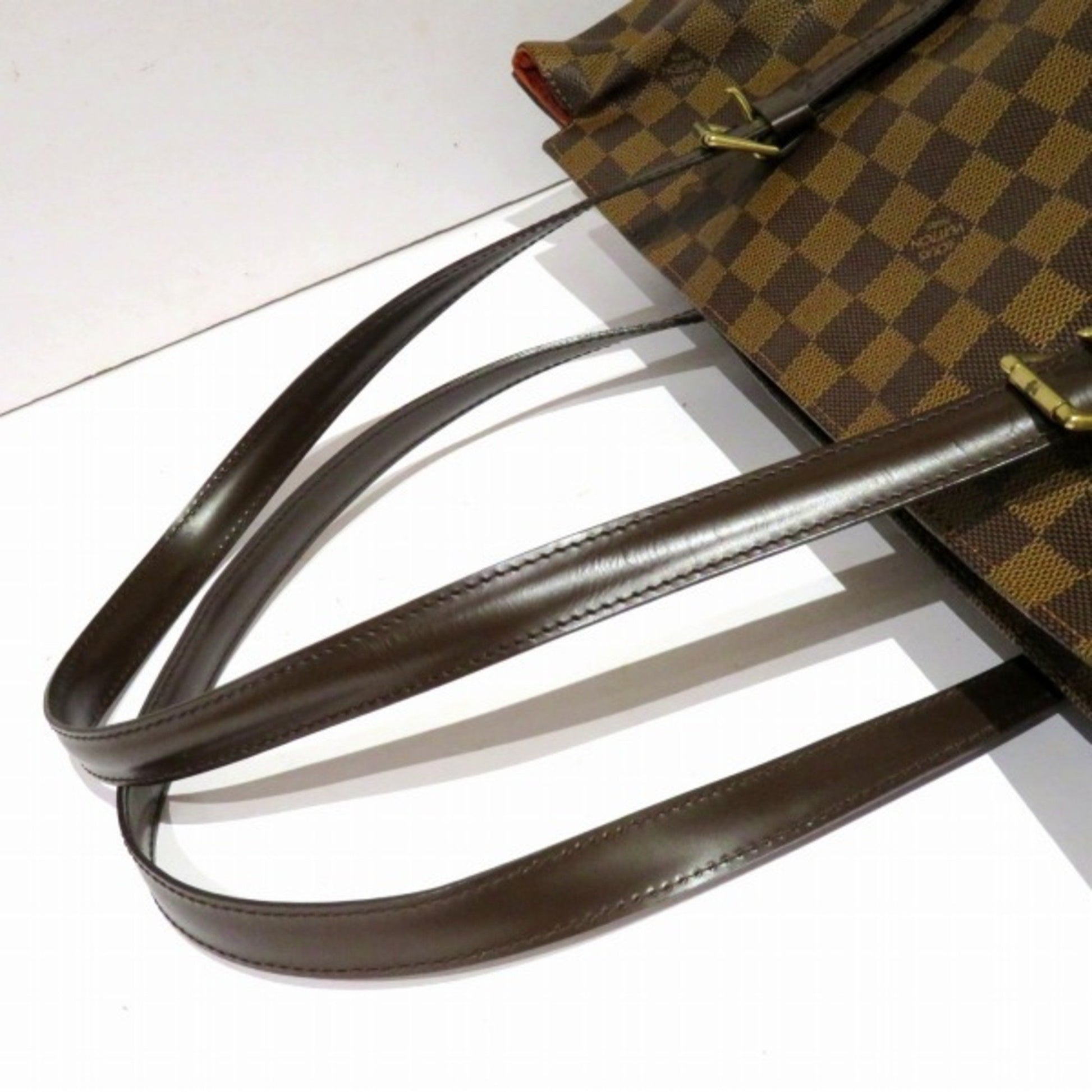 Louis Vuitton Chelsea, Brown, Canvas, shoulder