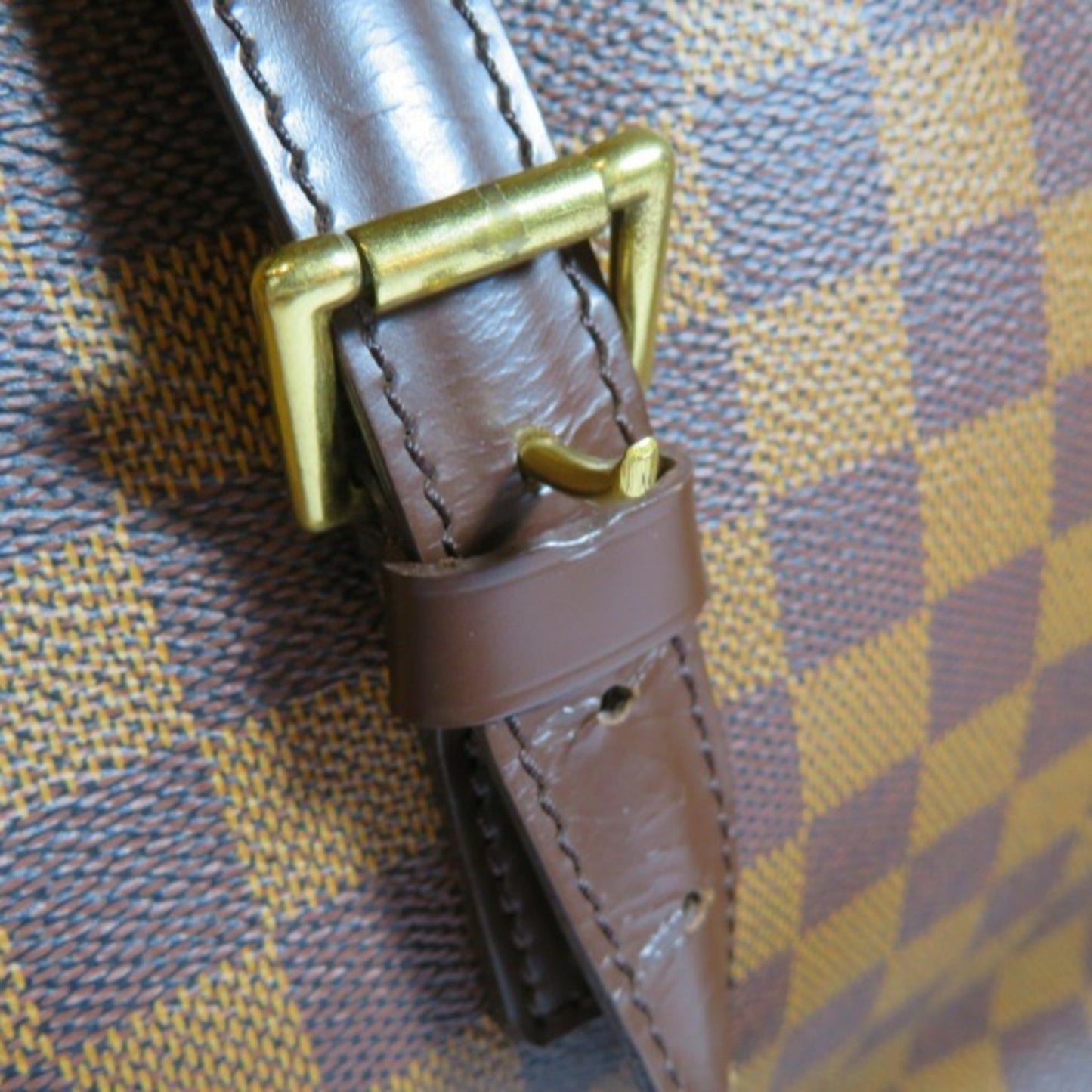 Louis Vuitton Chelsea, Brown, Canvas, shoulder