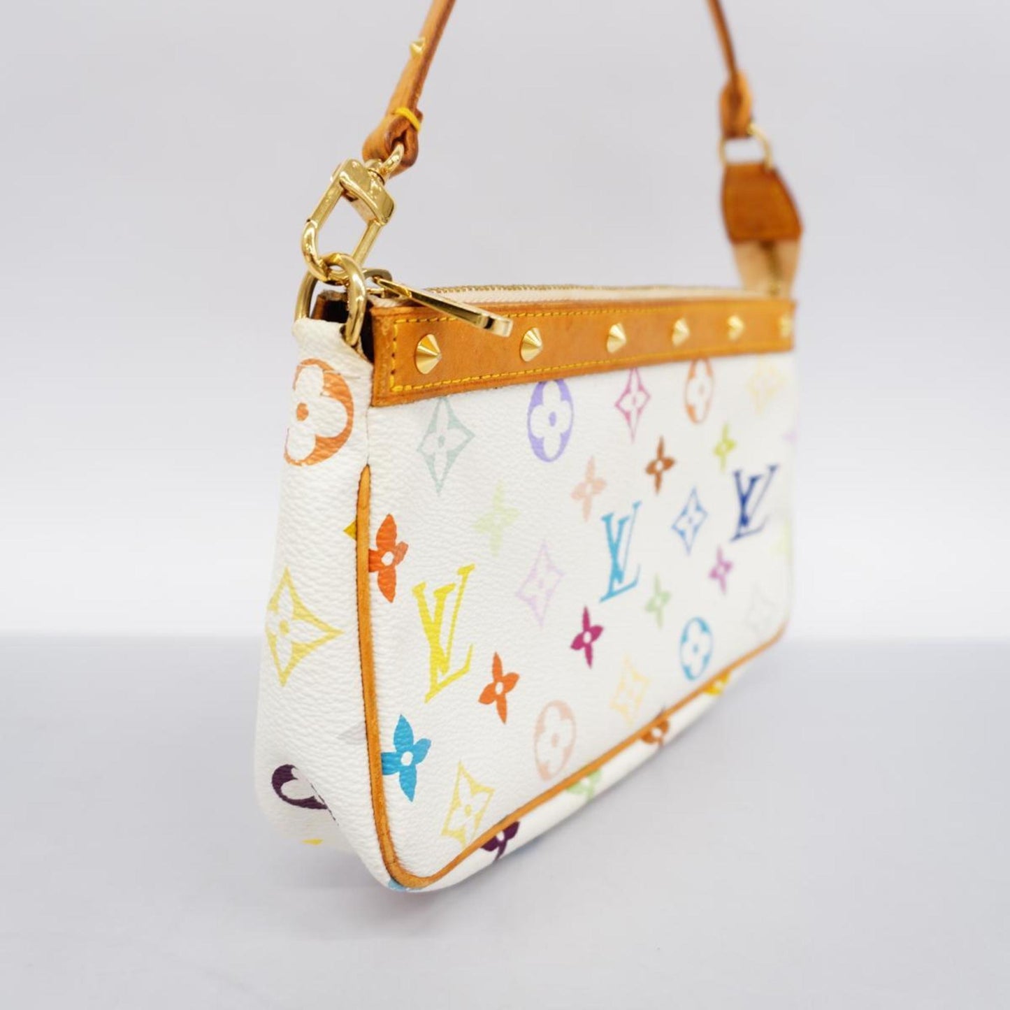 Louis Vuitton Pochette Accessoire, White, Canvas, clutch