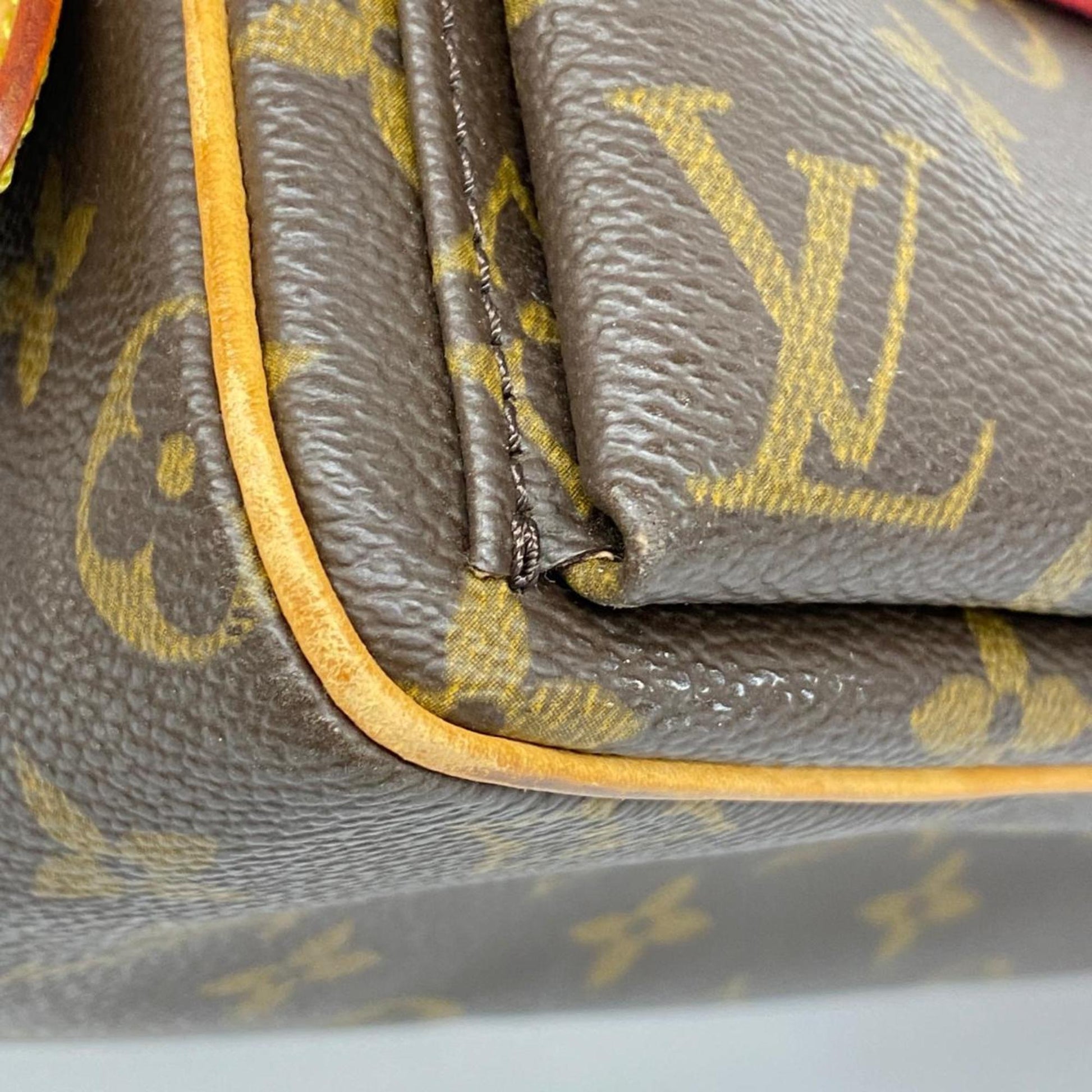 Louis Vuitton Viva Cité, Brown, Canvas, shoulder