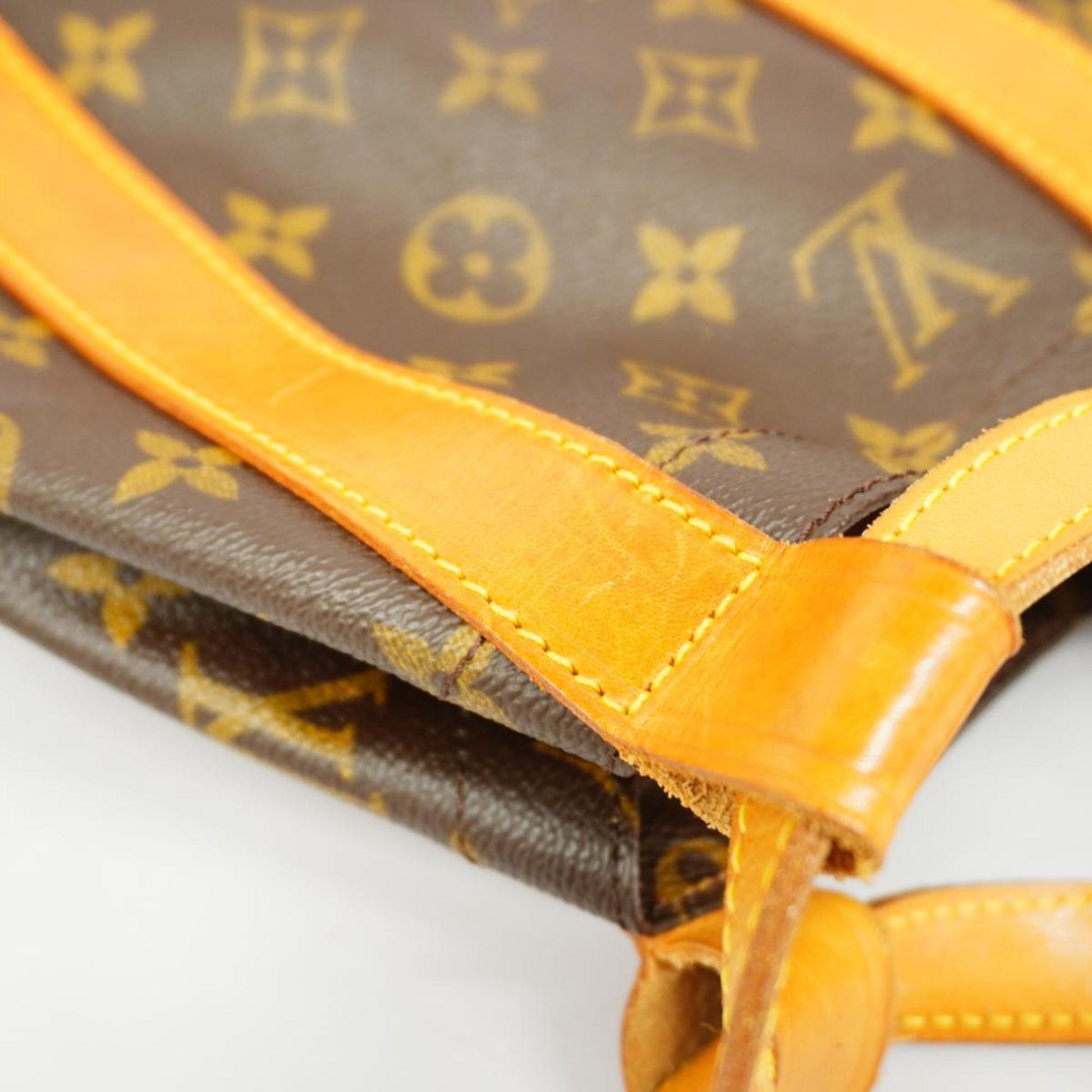 Louis Vuitton Randonnée, Brown, Canvas, shoulder