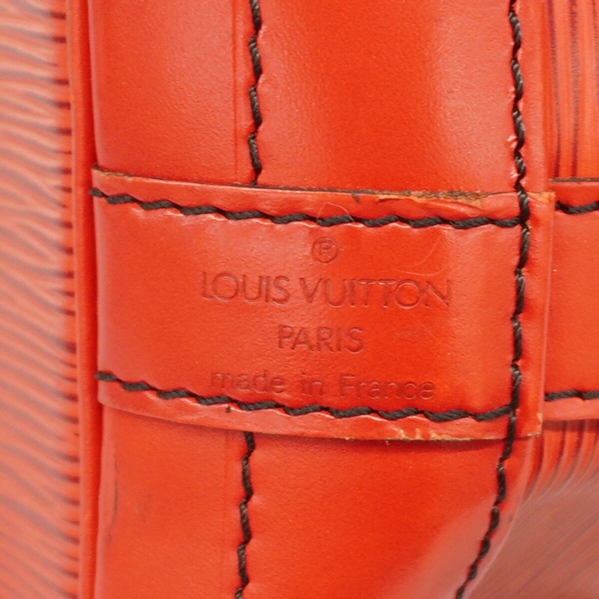 Louis Vuitton Noé, Red, Leather, shoulder