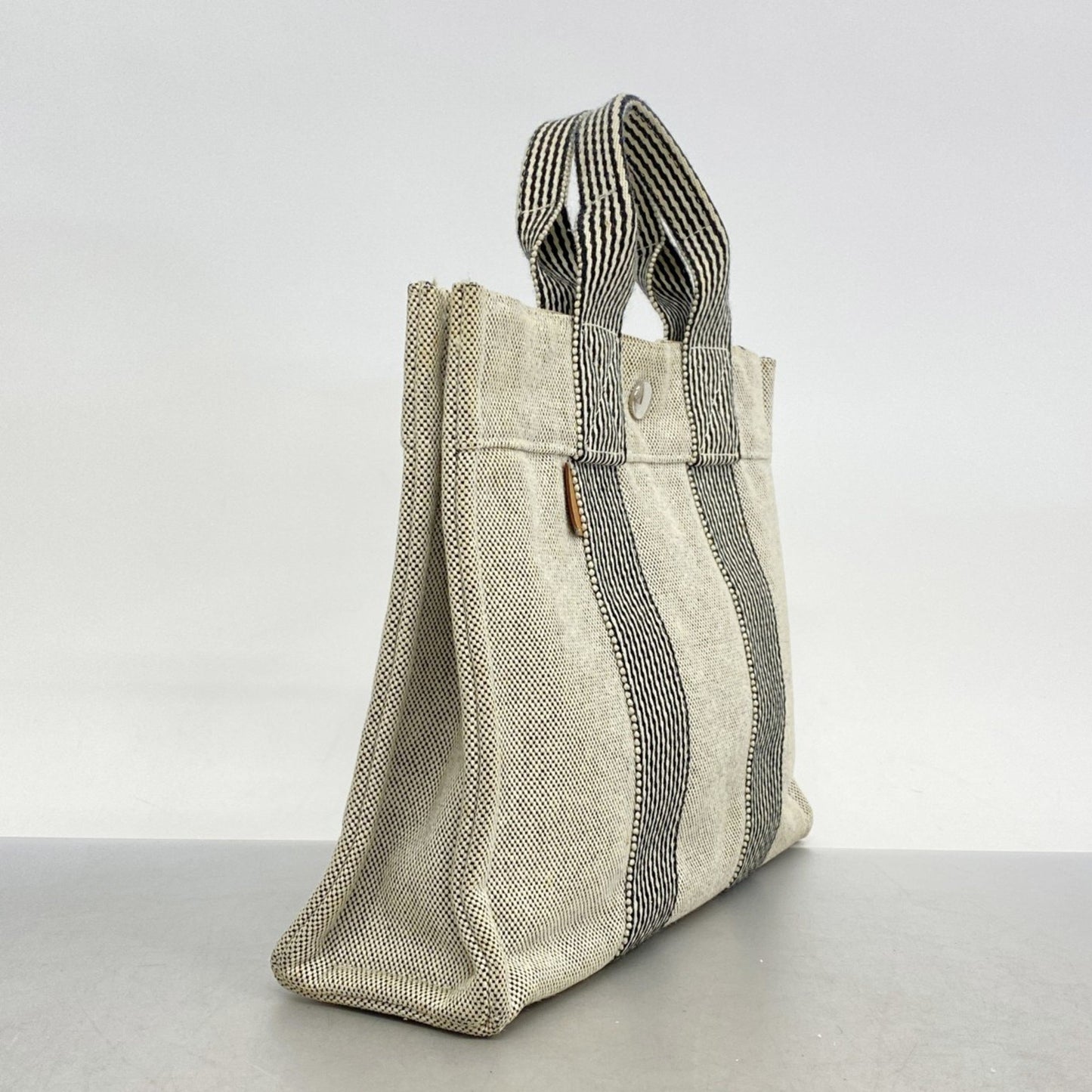 Hermès Fourre tout, Grey, Canvas, tote