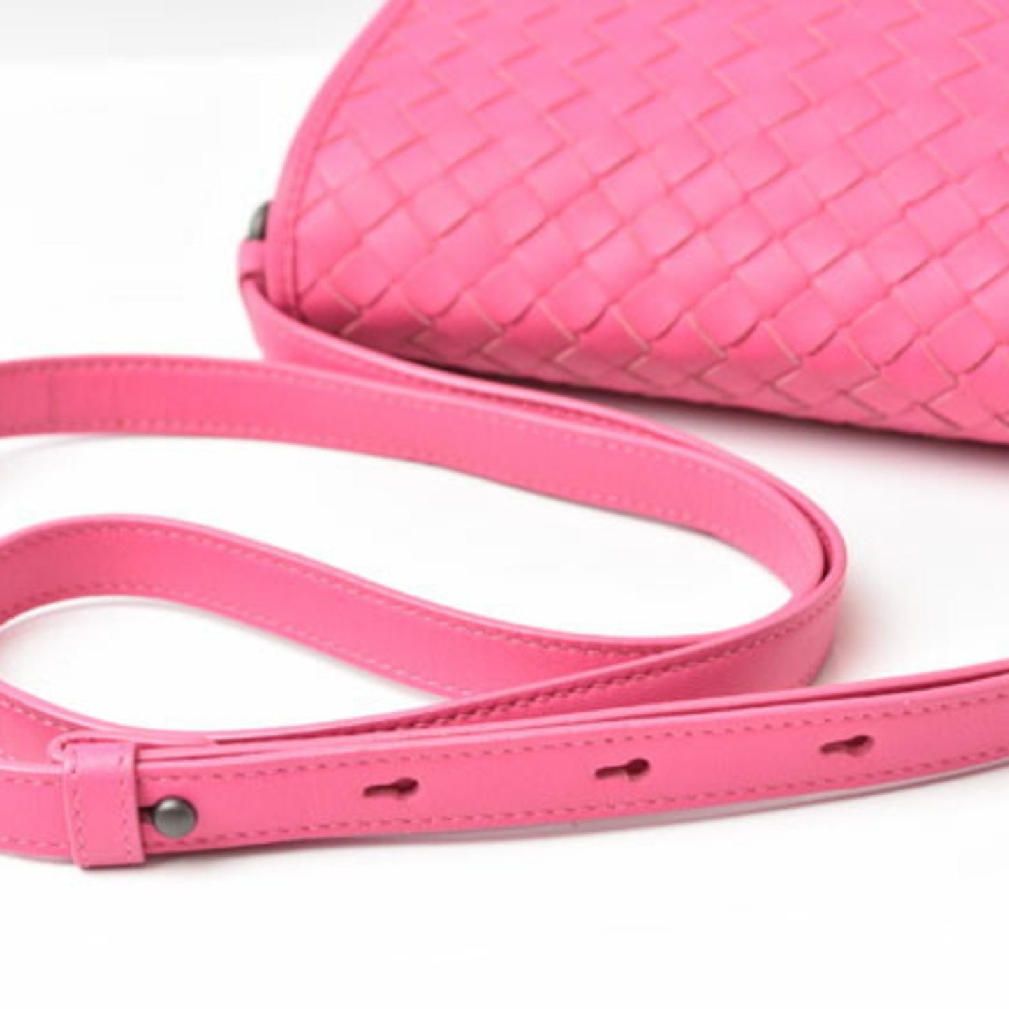 Bottega Veneta Intrecciato, Pink, Leather, shoulder