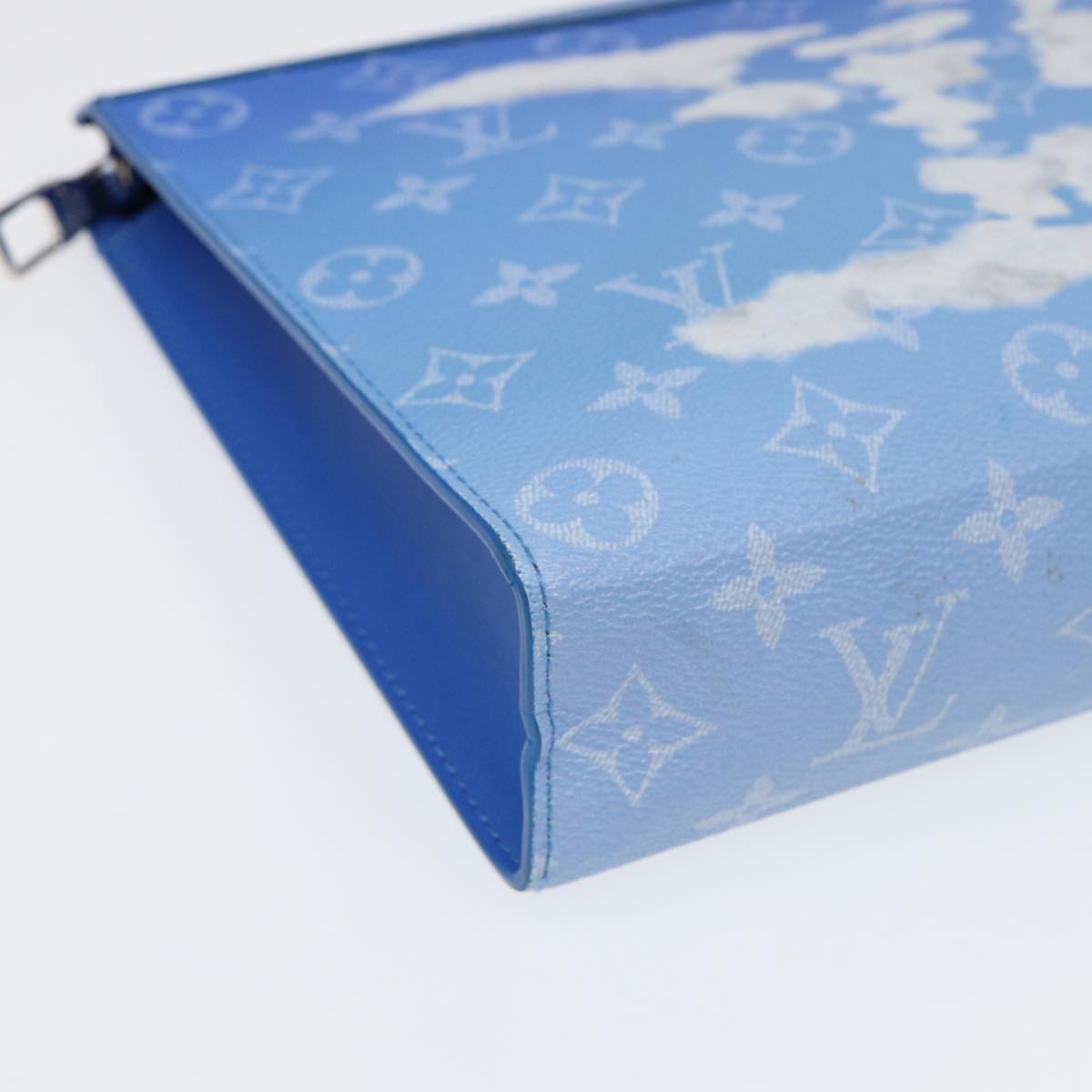 Louis Vuitton Pochette voyage, Blue, Canvas, clutch