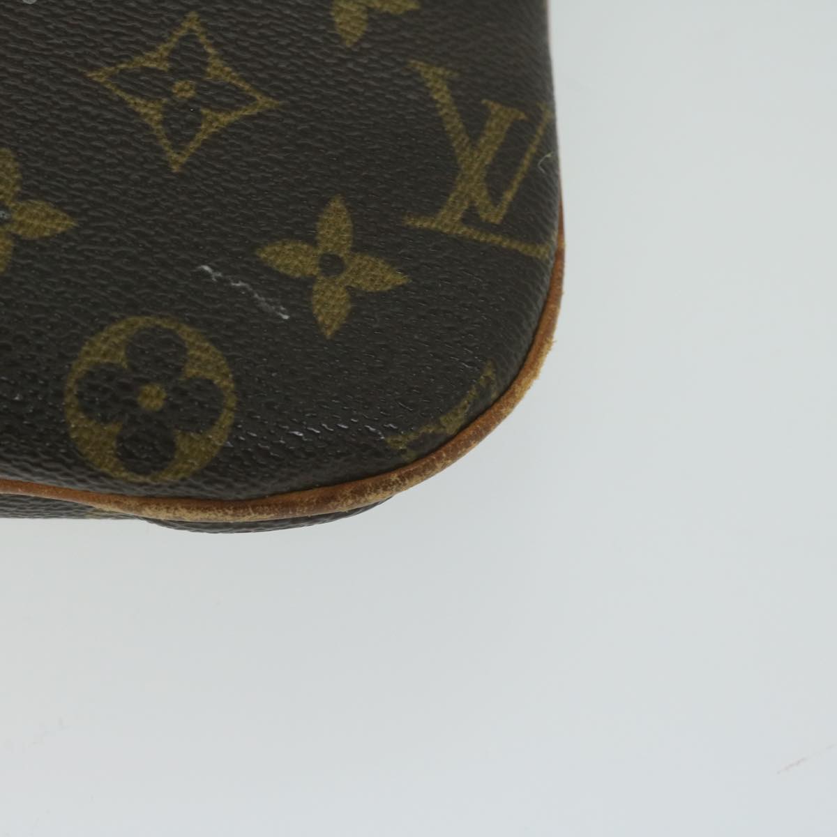 Louis Vuitton Bosphore, Brown, Canvas, shoulder