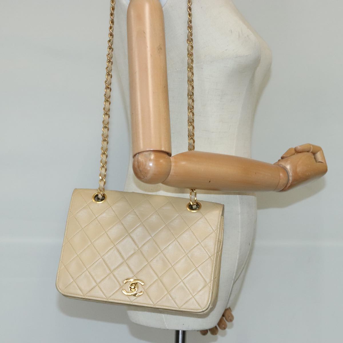 Chanel Flap bag, Beige, Leather, shoulder