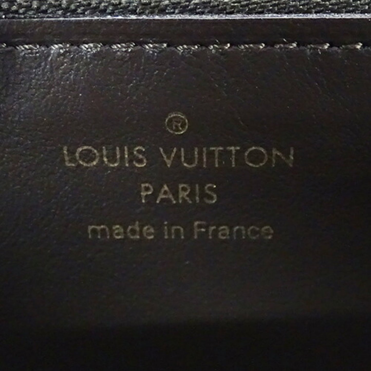 Louis Vuitton Capucines, Beige, Leather, wallet