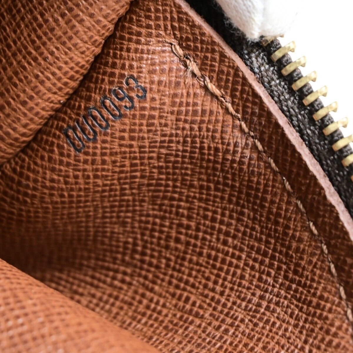 Louis Vuitton Papillon 26, Brown, Canvas, shoulder