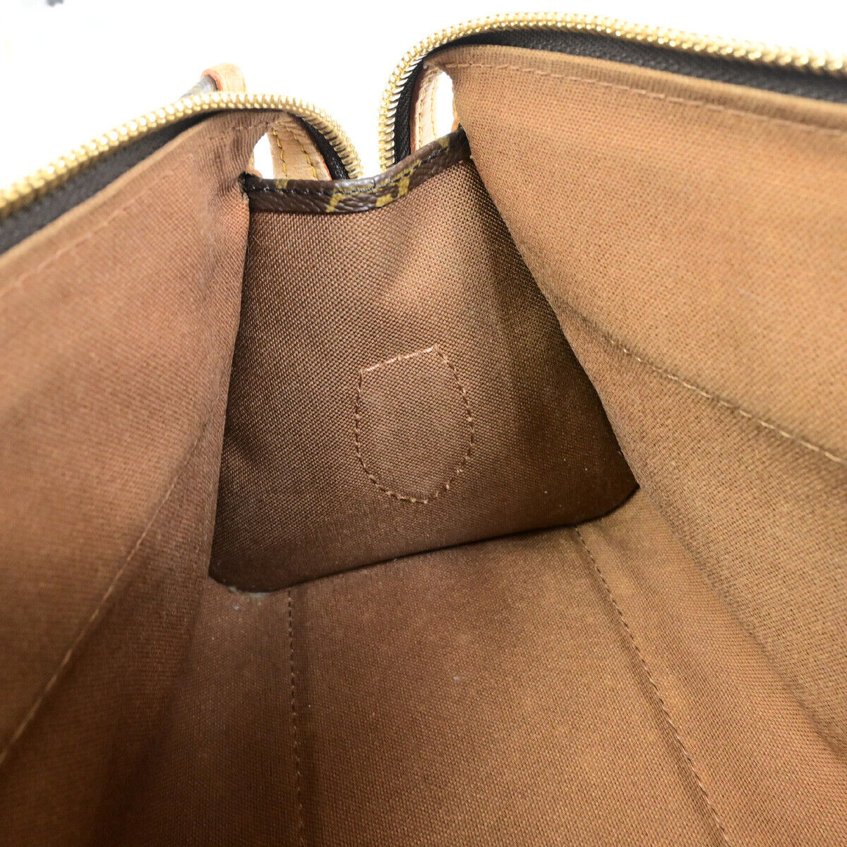 Louis Vuitton Popincourt, Brown, Canvas, shoulder