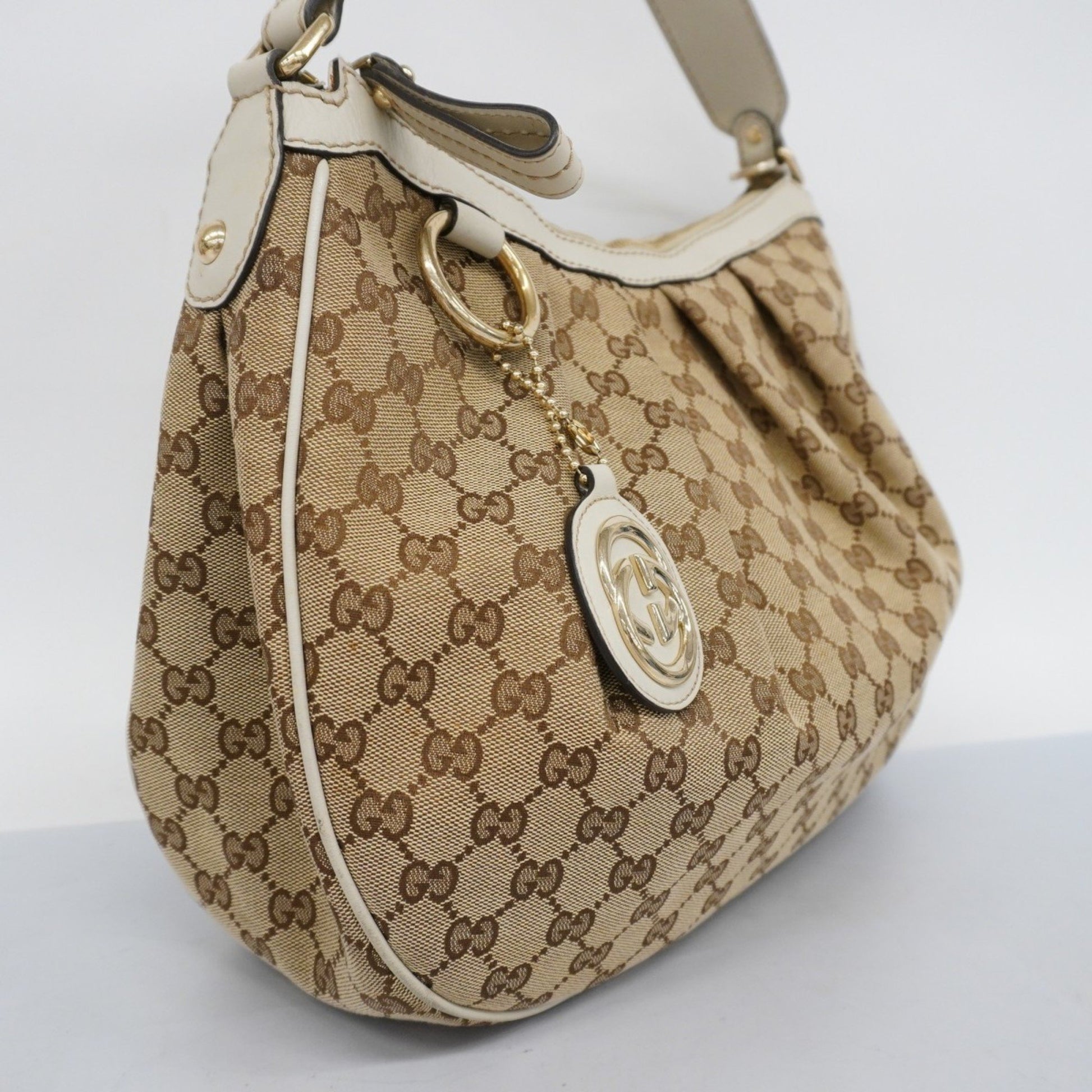 Gucci Sukey, Beige, Canvas, shoulder