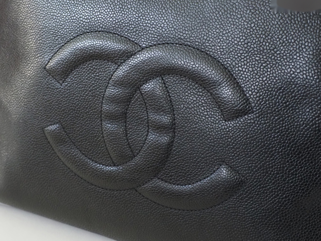 Chanel Matelassé, Black, Leather, shoulder