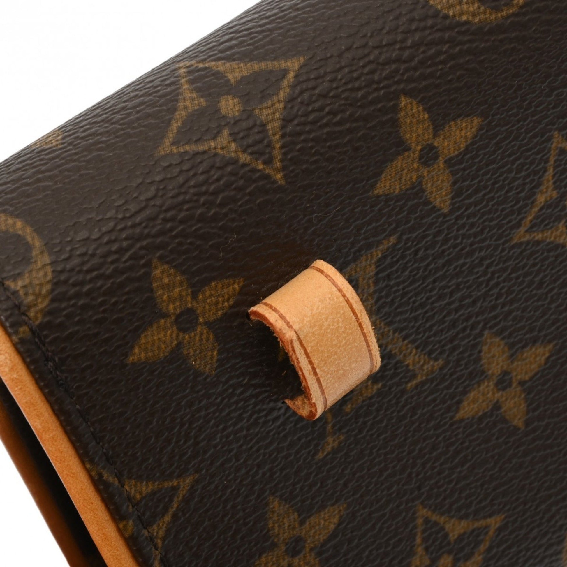 Louis Vuitton Florentine, Brown, Canvas, clutch