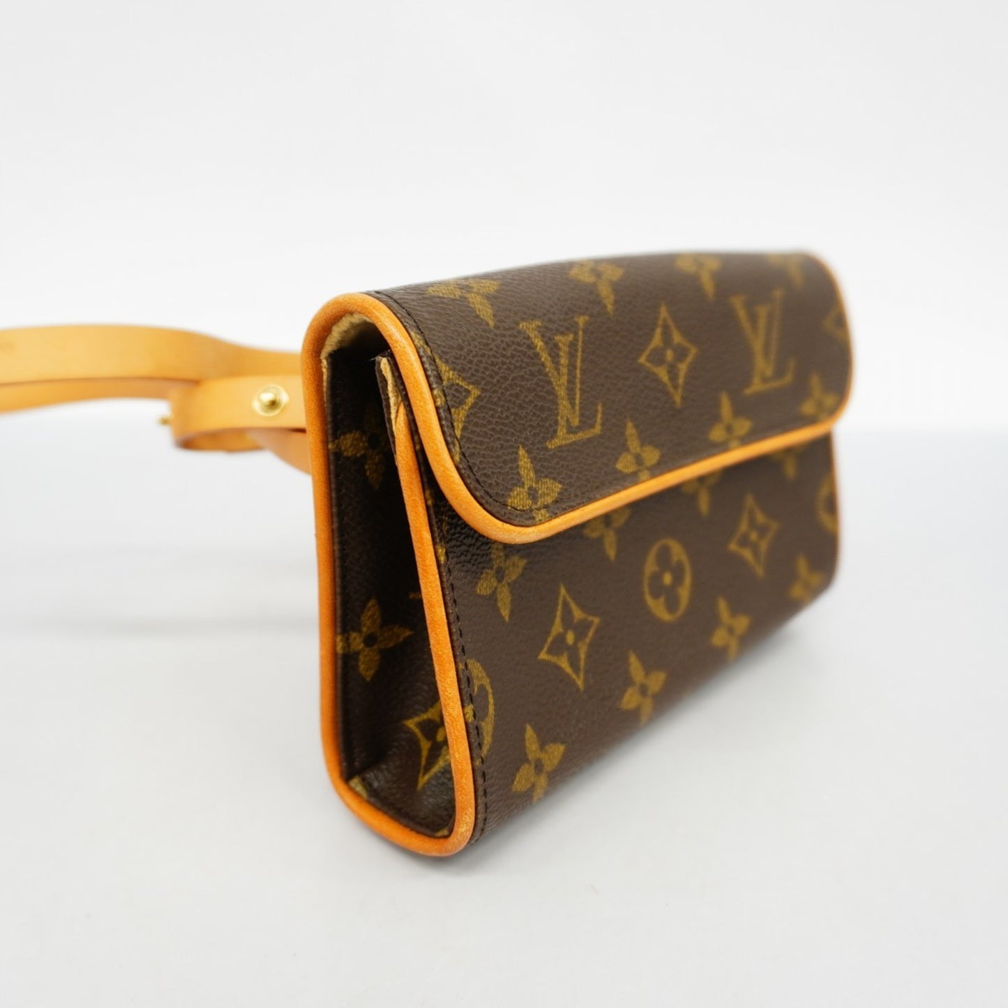 Louis Vuitton Florentine, Brown, Canvas, clutch