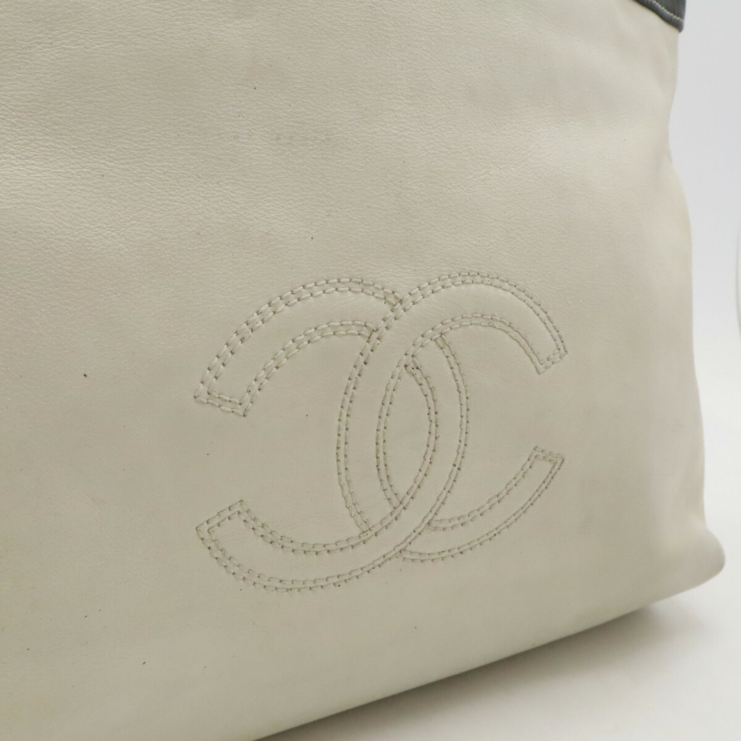 Chanel Coco Mark, White, Leather, tote