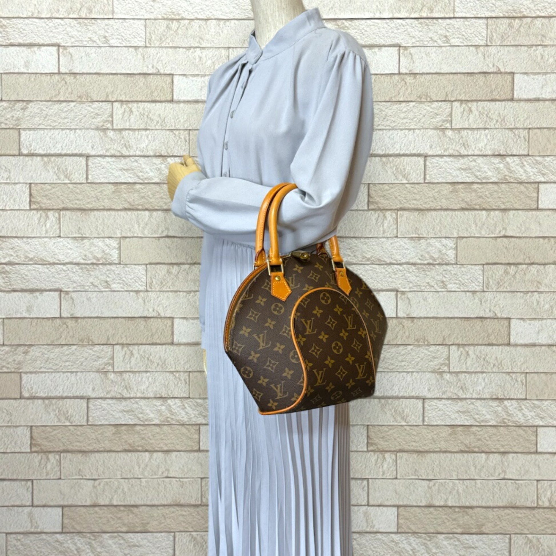 Louis Vuitton Ellipse, Brown, Canvas, handbag