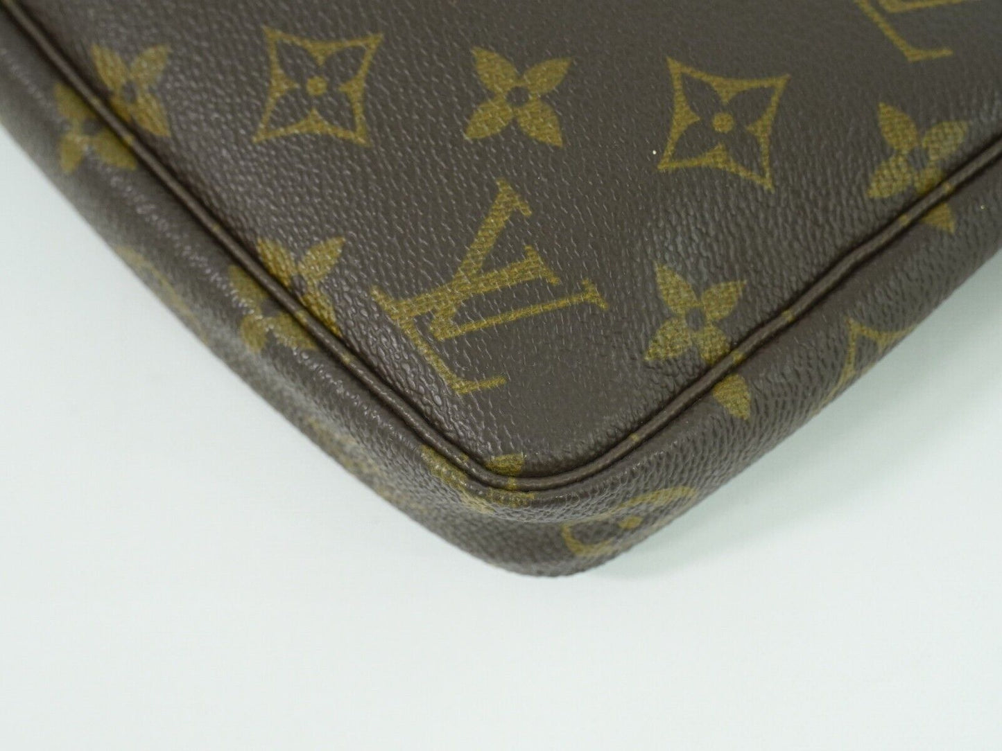 Louis Vuitton Pochette Accessoire, Brown, Canvas, clutch