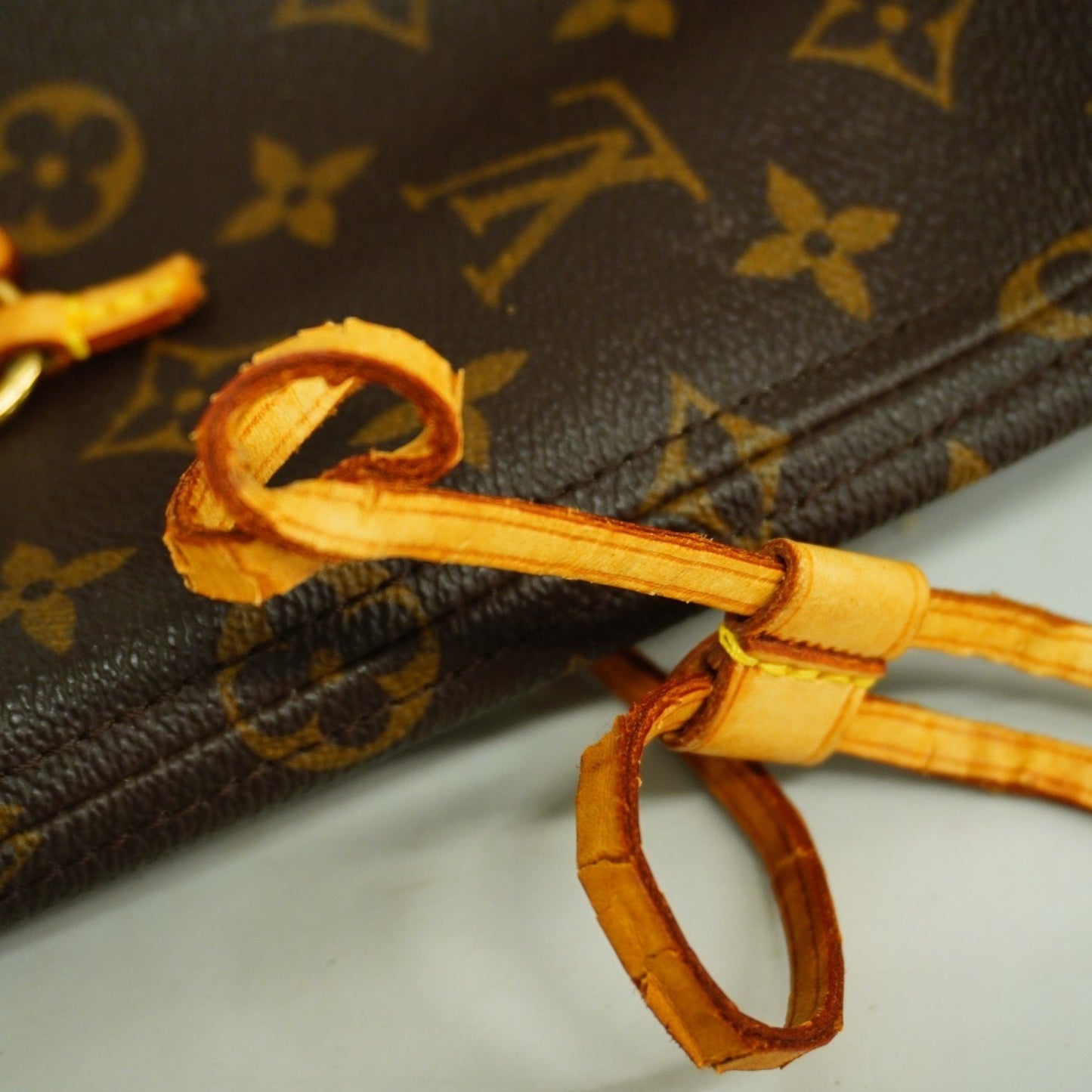 Louis Vuitton Neverfull MM, Brown, Canvas, tote