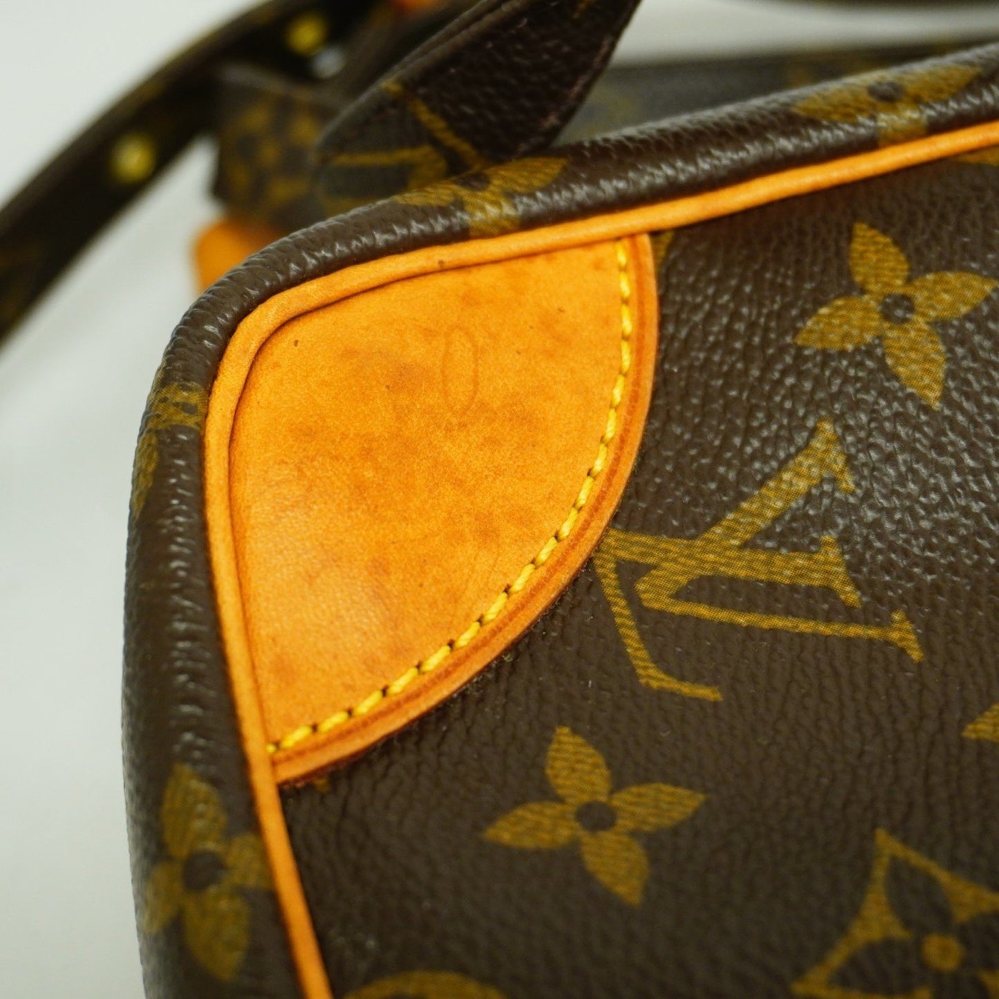 Louis Vuitton Danube, Brown, Canvas, shoulder