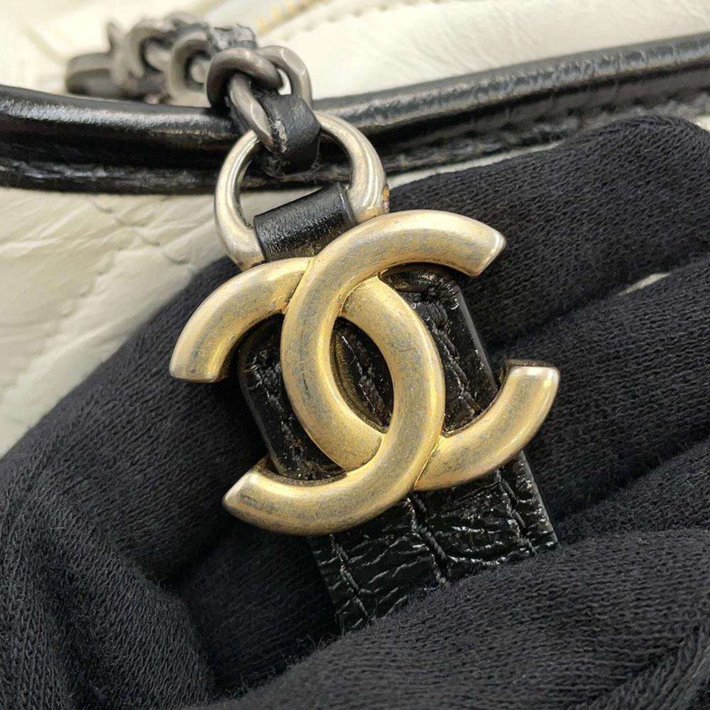 Chanel Gabrielle, White, Leather, shoulder