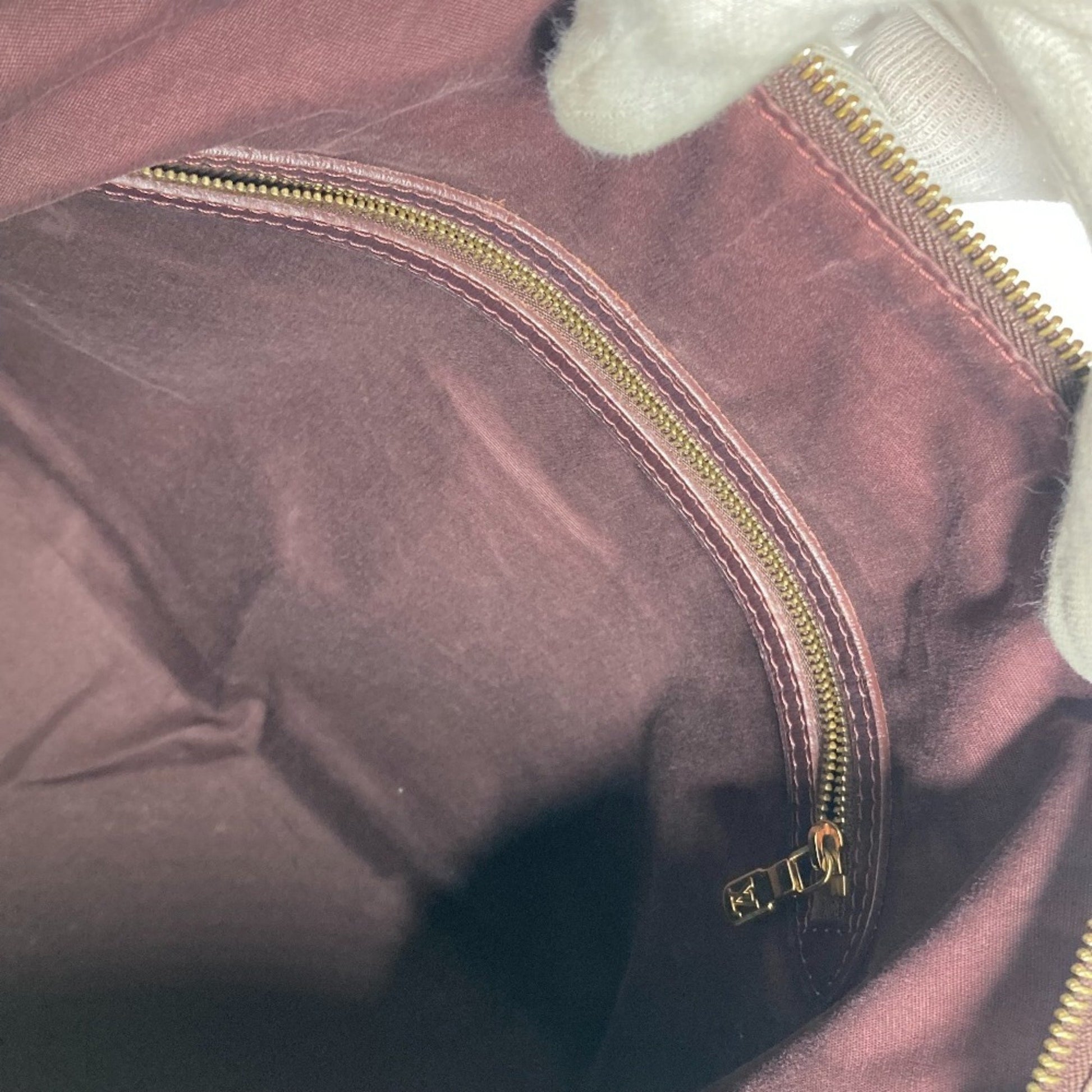 Louis Vuitton Balade, Burgundy, Canvas, shoulder