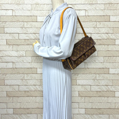 Louis Vuitton Viva Cité, Brown, Canvas, shoulder