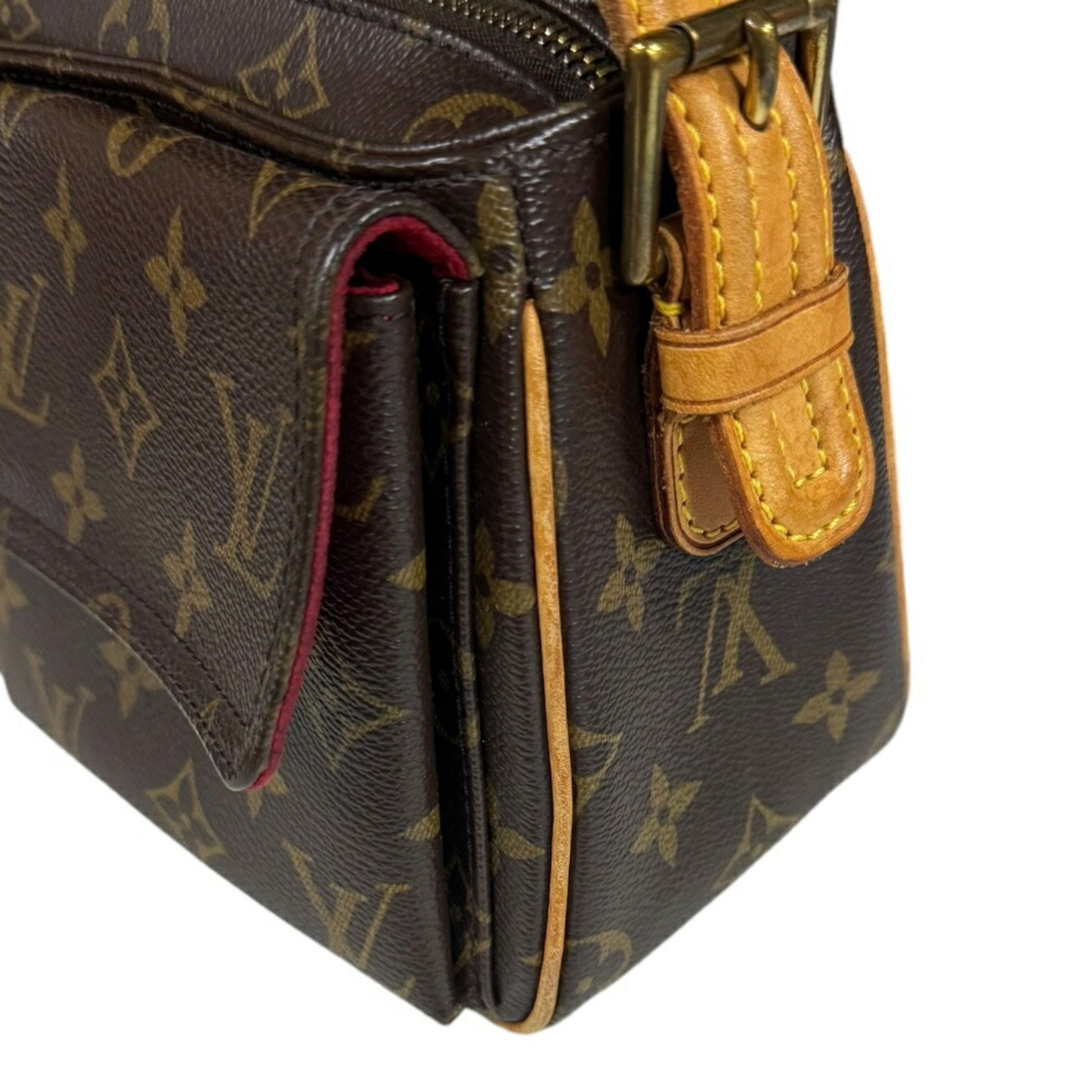 Louis Vuitton Viva Cité, Brown, Canvas, shoulder