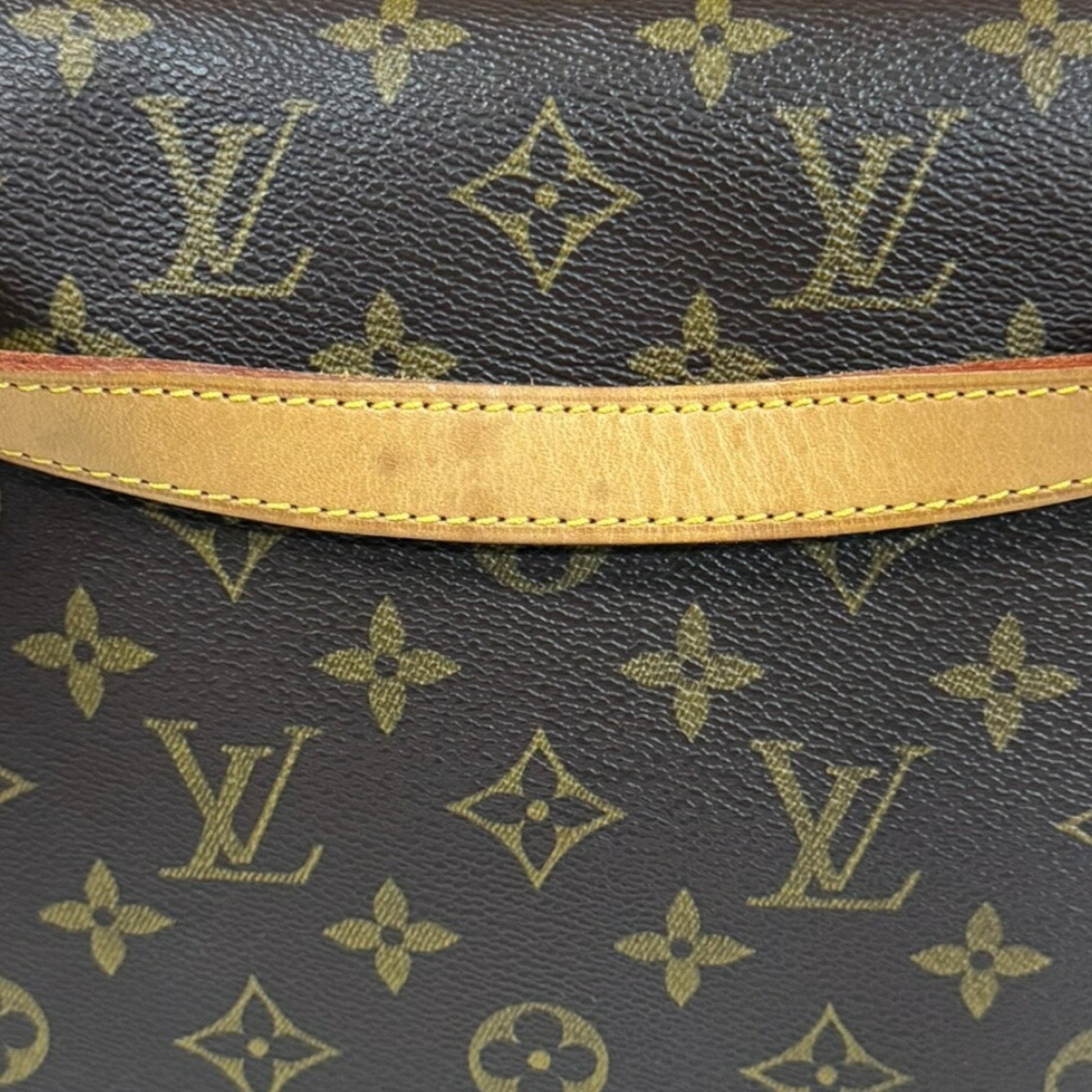Louis Vuitton Cite, Brown, Canvas, shoulder