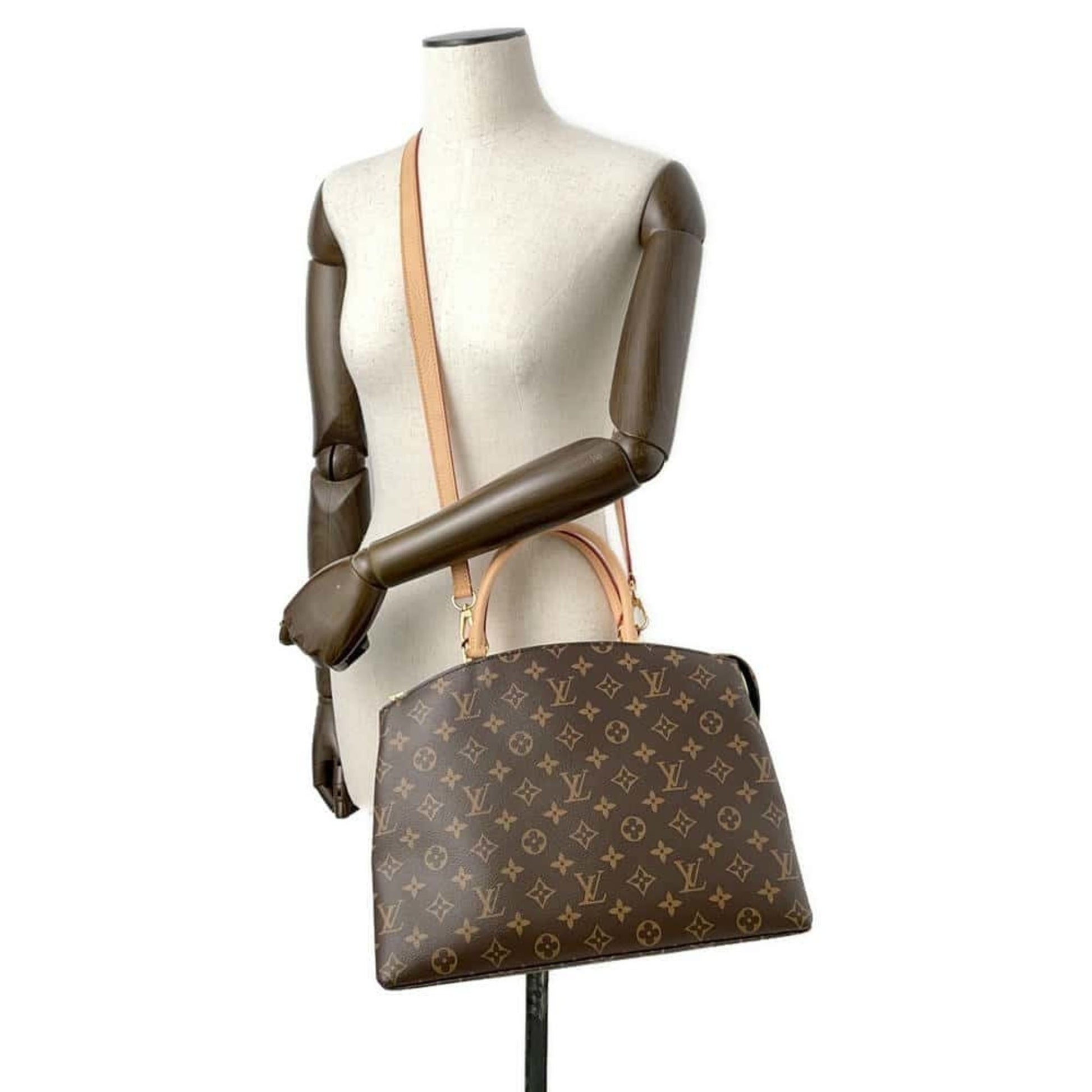 Louis Vuitton Grand palais, Brown, Canvas, handbag