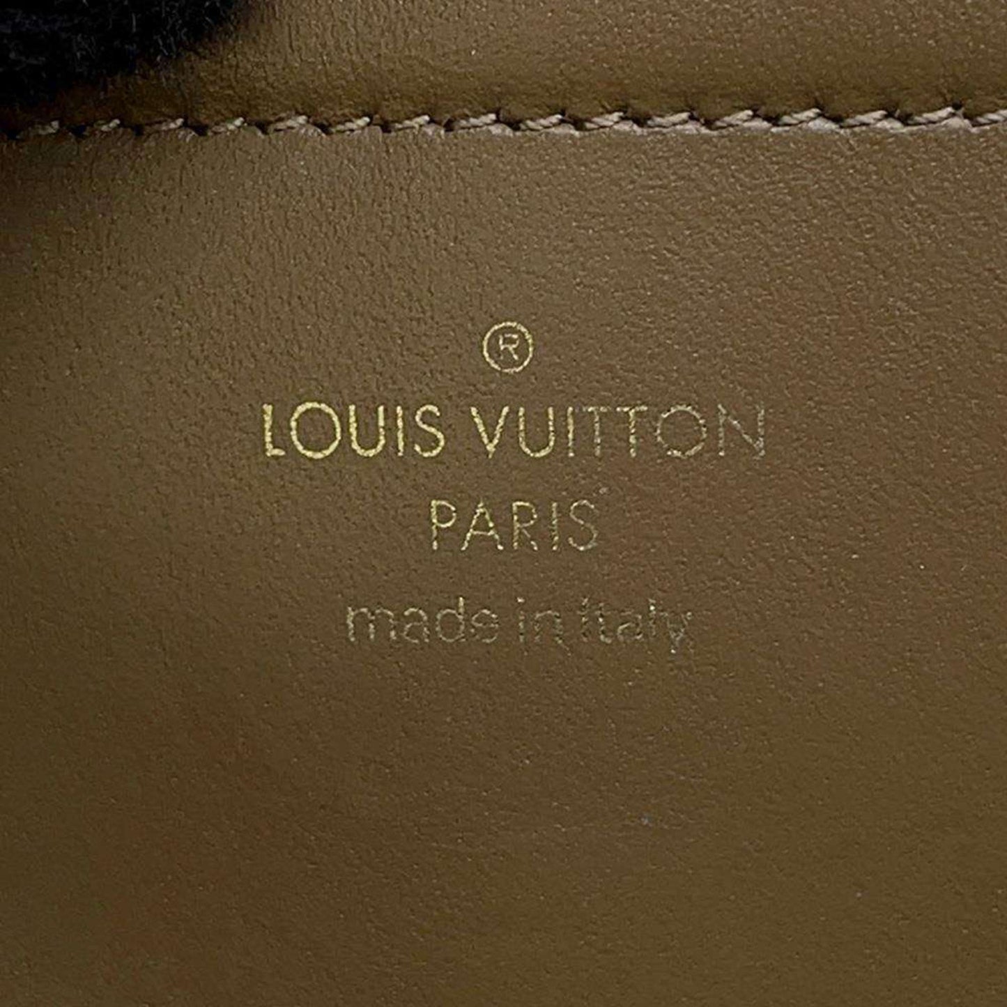 Louis Vuitton Utility, Brown, Canvas, shoulder