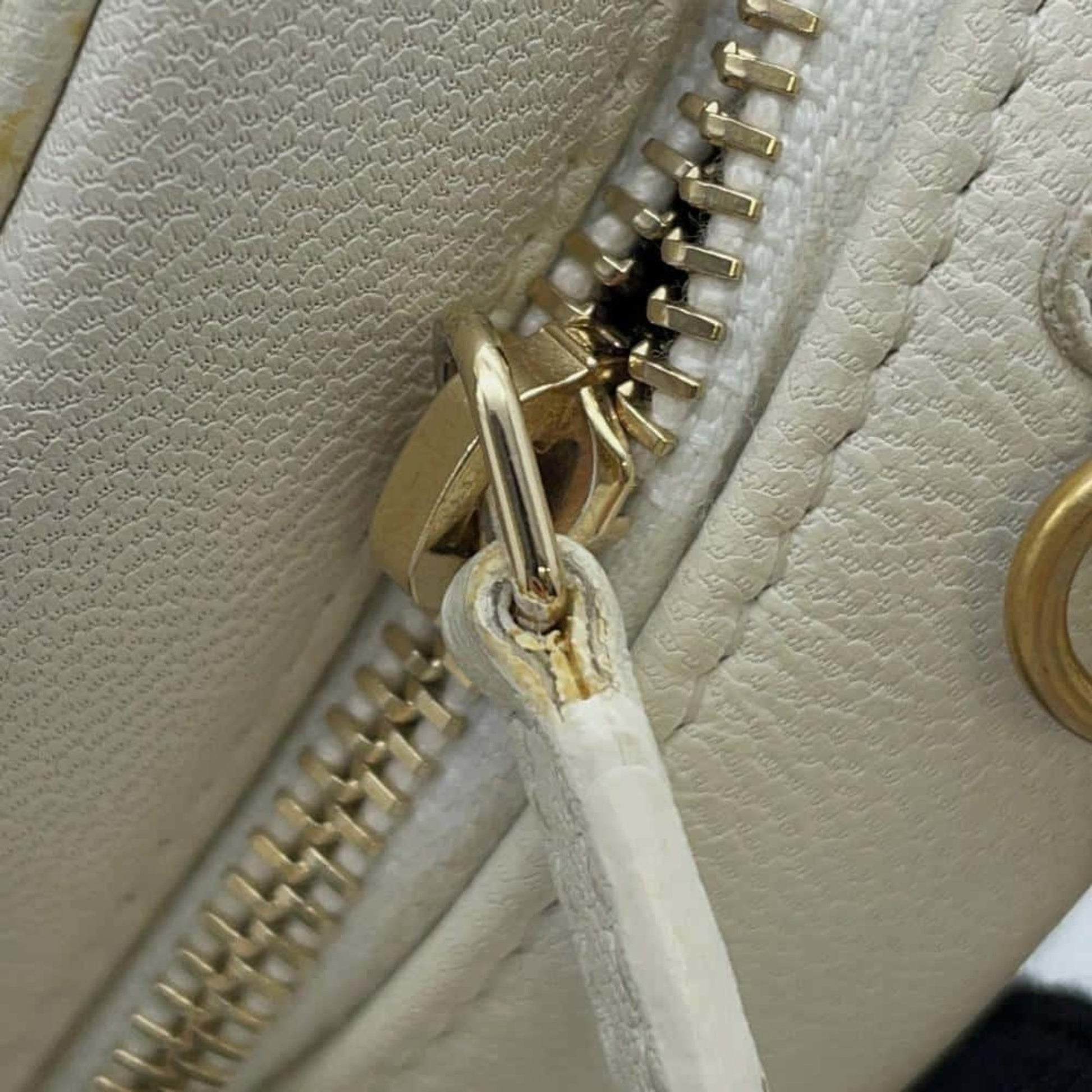 Chanel Coco Mark, White, Leather, shoulder