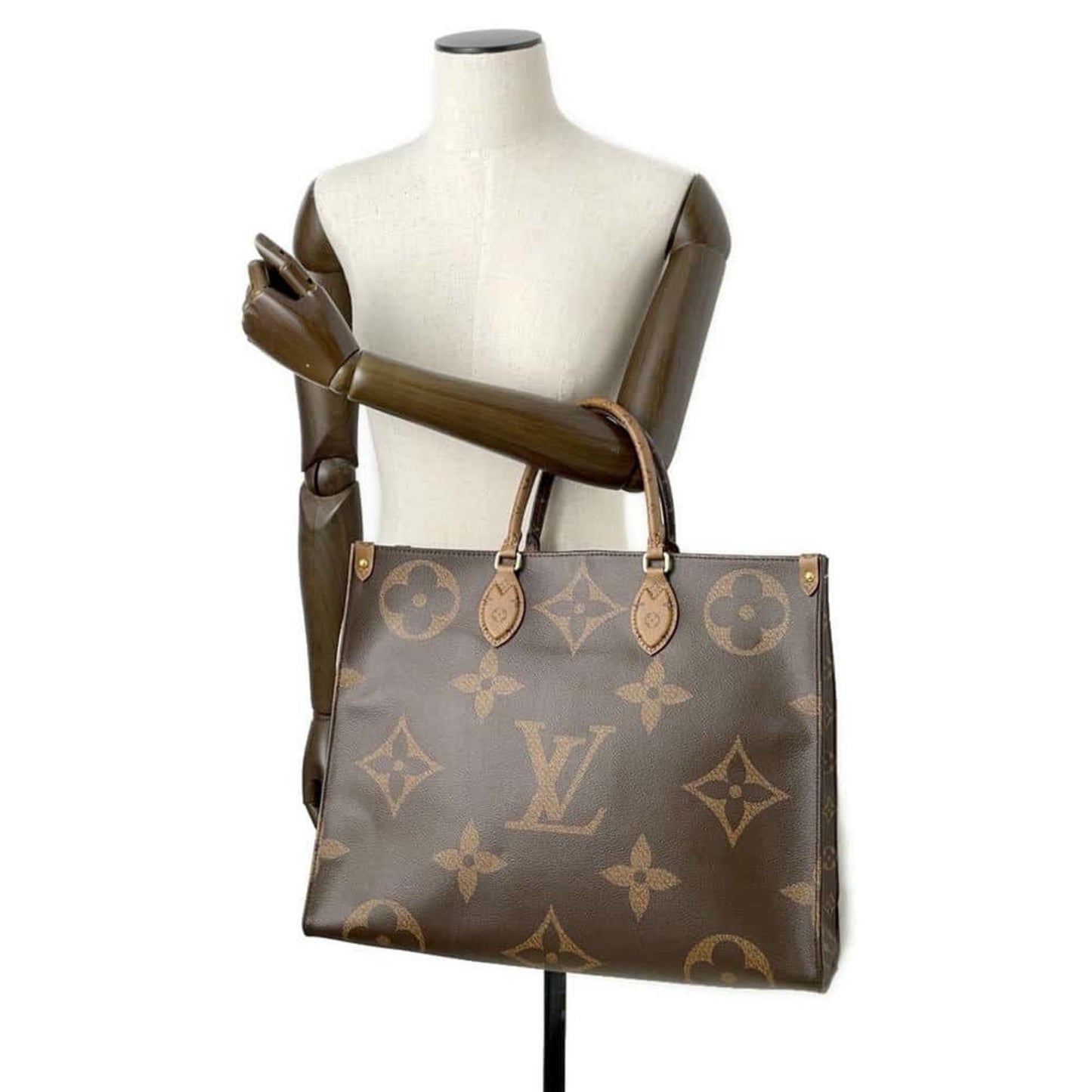 Louis Vuitton Onthego, Brown, Canvas, tote