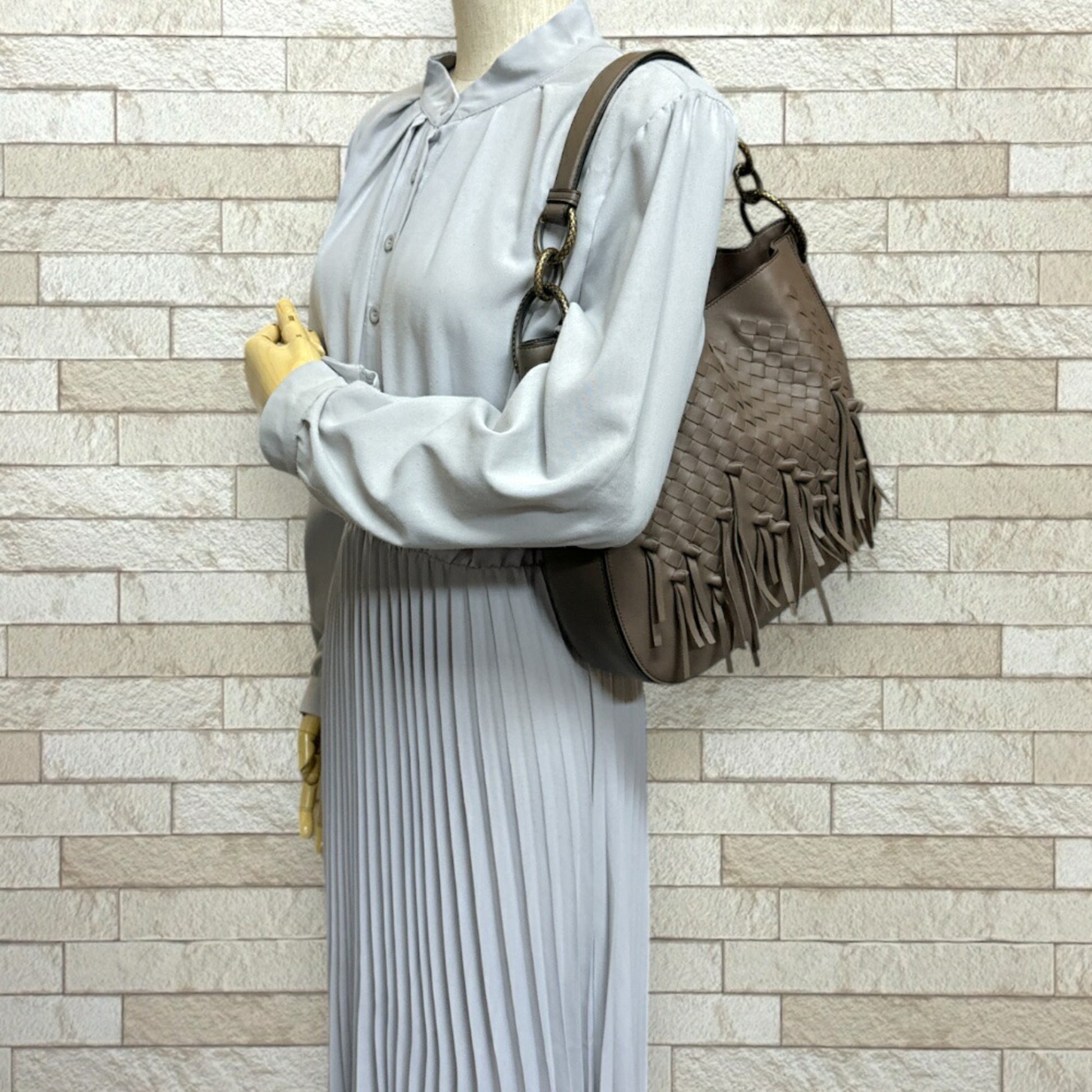 Bottega Veneta Intrecciato, Grey, Leather, shoulder